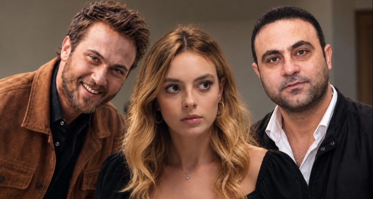 Ünlülere Operasyon: Afra Saraçoğlu Ve 18 İsim Gözaltında-1