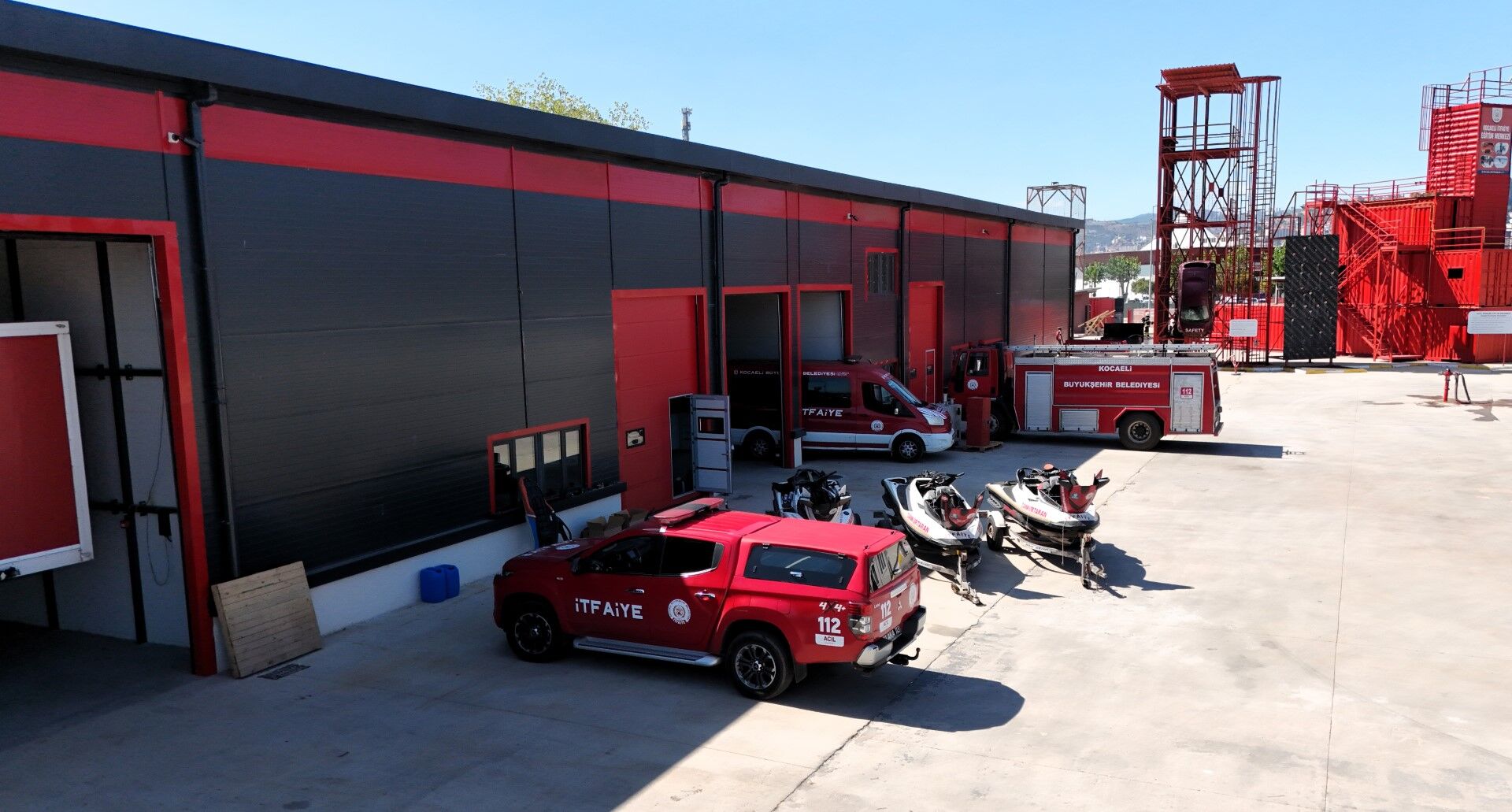 KOCAELİ İTFAİYESİ’NE DEV LOJİSTİK DESTEK YENİ DEPO HİZMETE HAZIR-2