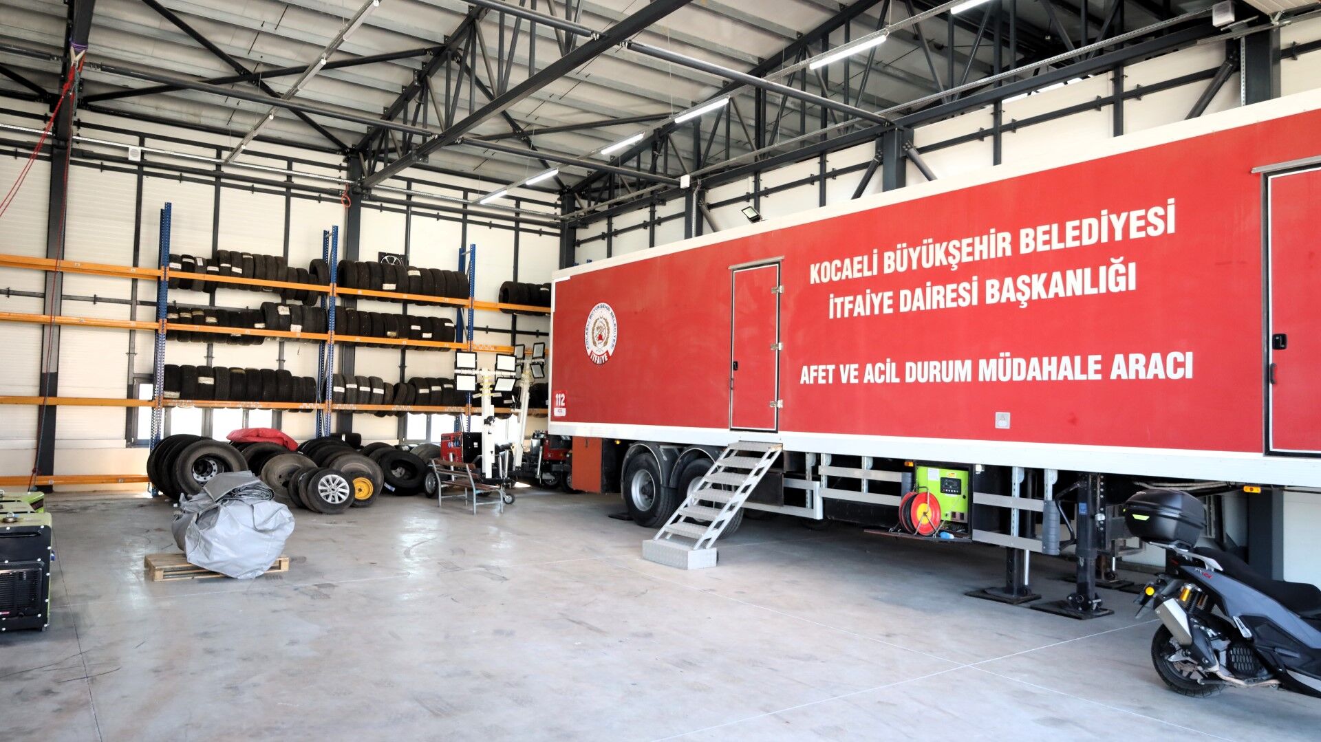 KOCAELİ İTFAİYESİ’NE DEV LOJİSTİK DESTEK YENİ DEPO HİZMETE HAZIR-4