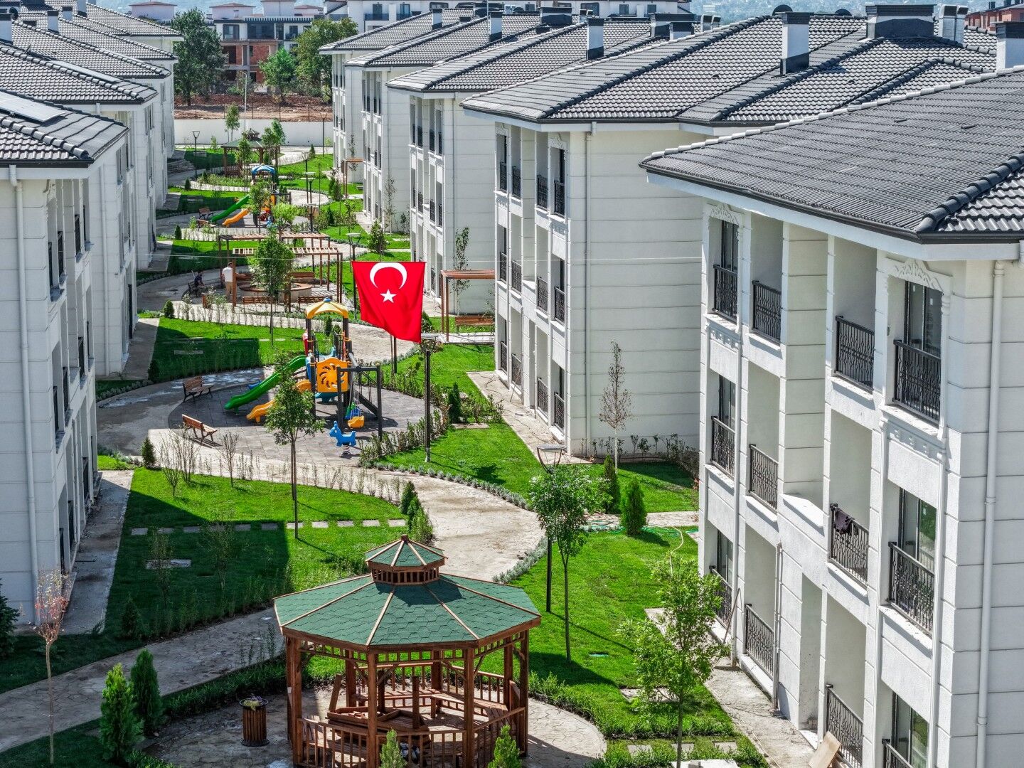 Kartepe Evleri’nde 144 Konut Sahiplerine Teslim Edildi-1