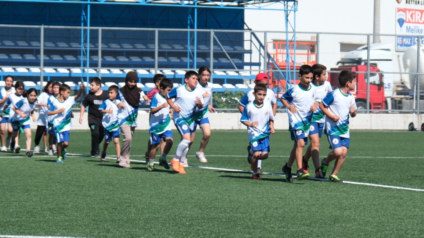 Kartepe’de 3 Bin 700 Öğrenci Sporla Buluştu (2)