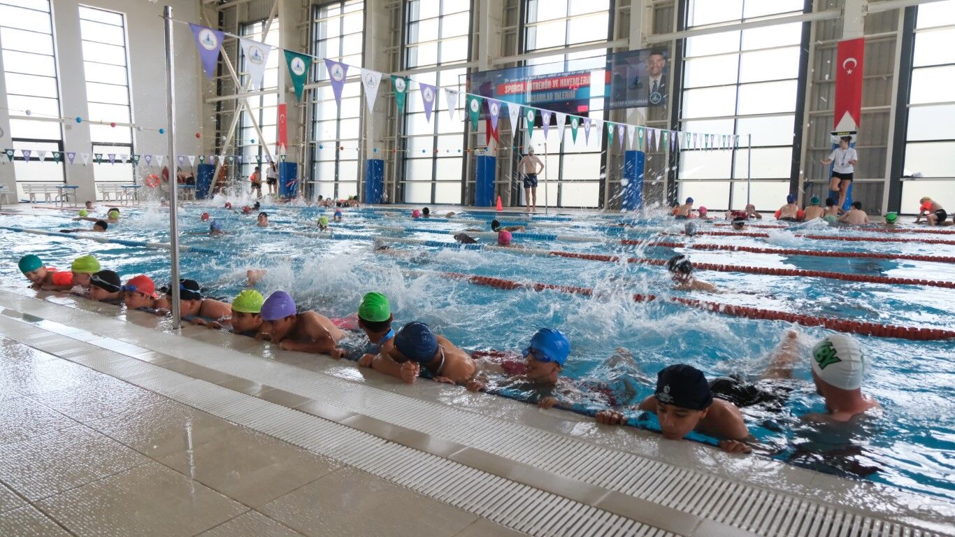 Kartepe’de 3 Bin 700 Öğrenci Sporla Buluştu (5)