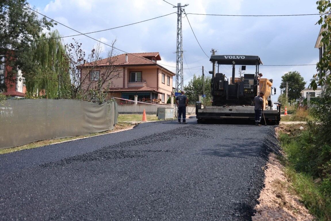Kartepe’de Çalışmalar Mahalle Mahalle Sürüyor (4)