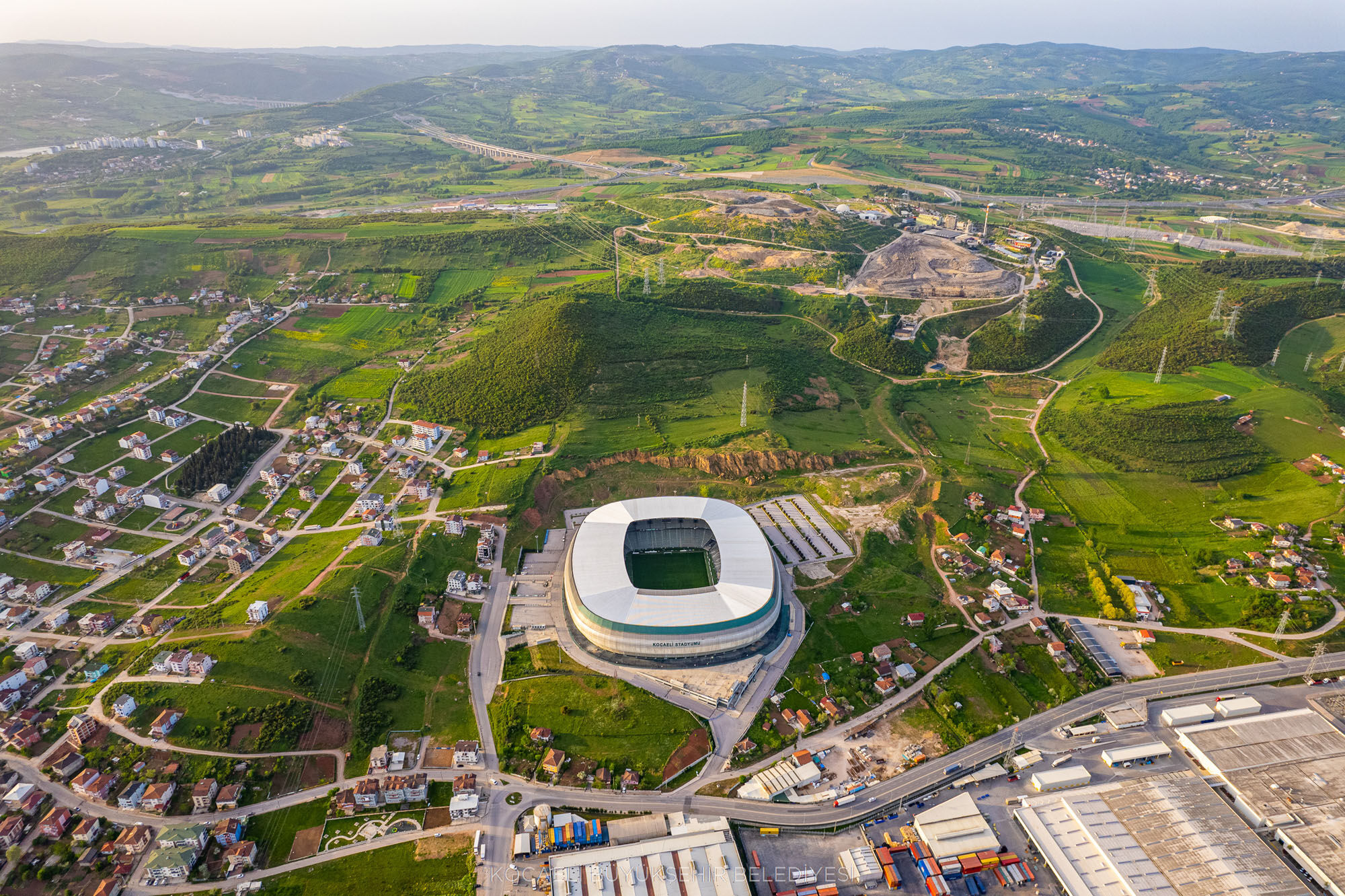 İngilizler Kocaeli Stadyumu’nu Avrupa’da ziyaret edilecek 10 stat arasına aldı-1
