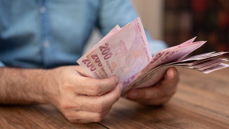 Dar gelirli ailelere çifte destek: Vatandaşlık maaşı için geri sayım başlıyor