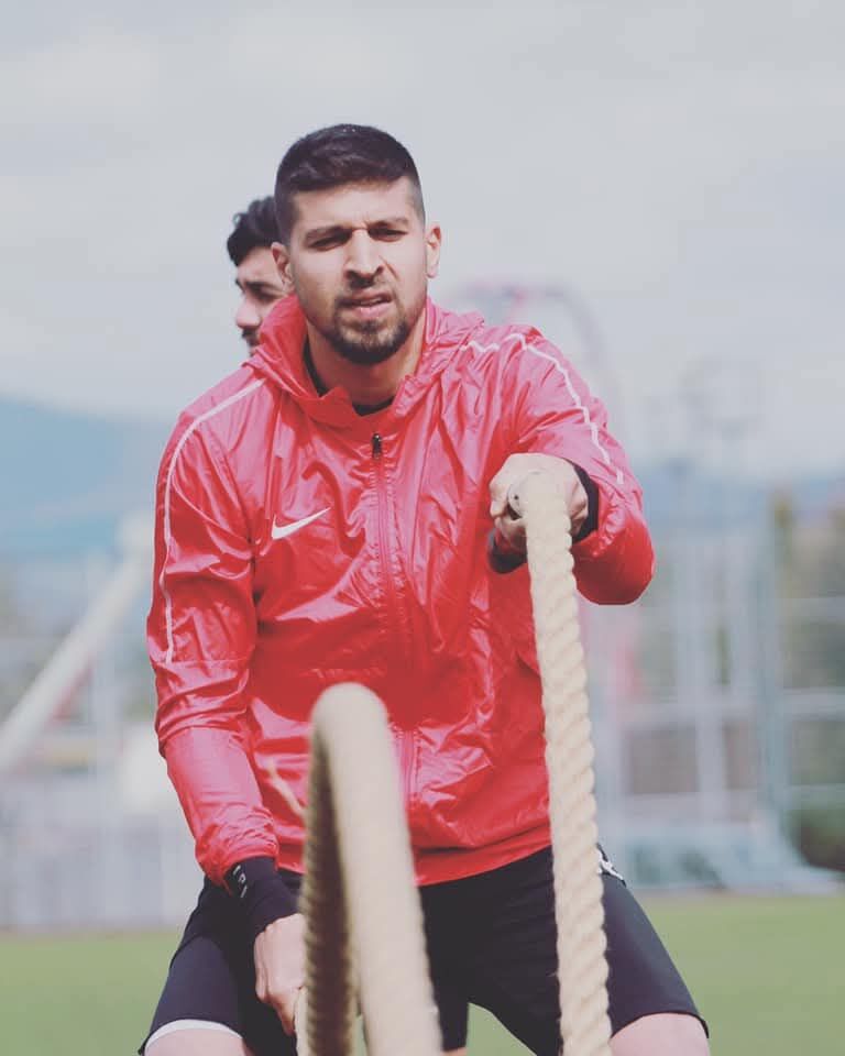 Kocaeli Futbolunun Deneyimli Kaptanı Erdem Korkmaz Futbolu Bıraktı-1