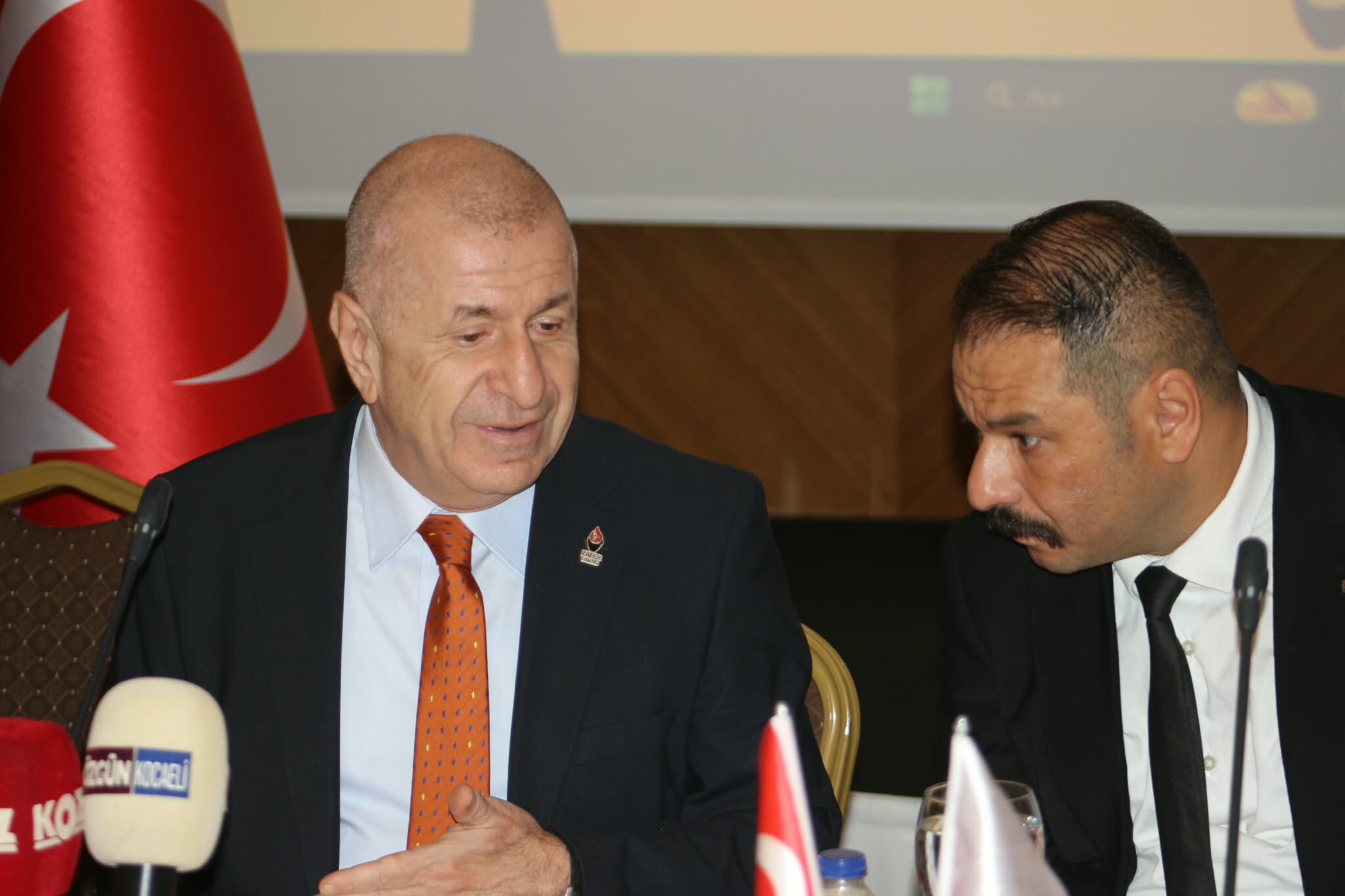 ÜMİT ÖZDAĞ’DAN ŞEVKİ YILMAZ AÇIKLAMASI: “SOYSUZ” İFADESİNİN GEREKÇESİNİ ANLATTI-2