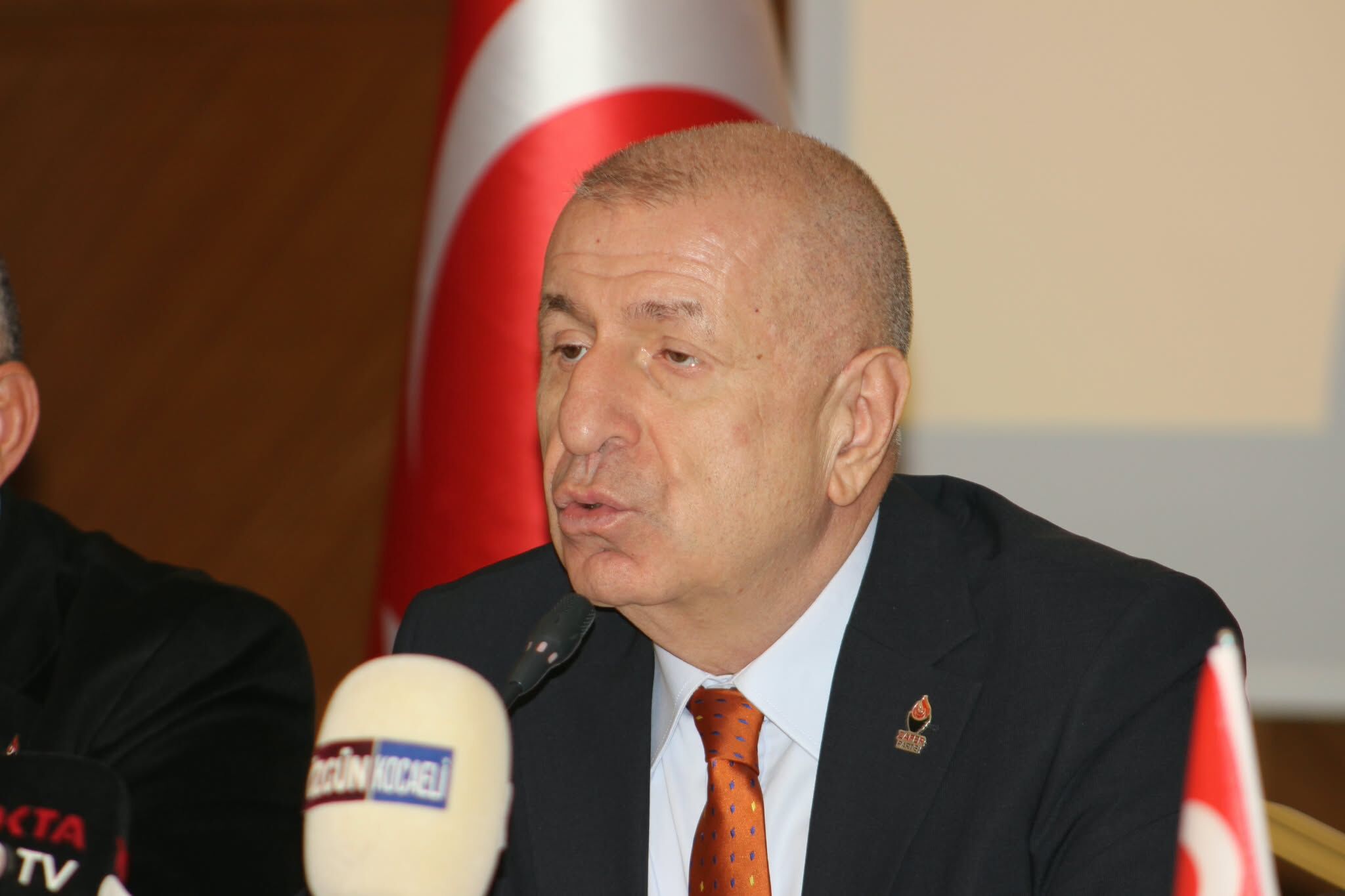 Ümit Özdağ’dan Şevki Yılmaz açıklaması: “Soysuz” ifadesinin gerekçesini anlattı