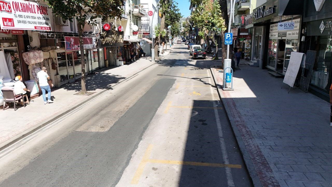 Zincirlikuyu Caddesi’ne A Takımı Imzası (1)