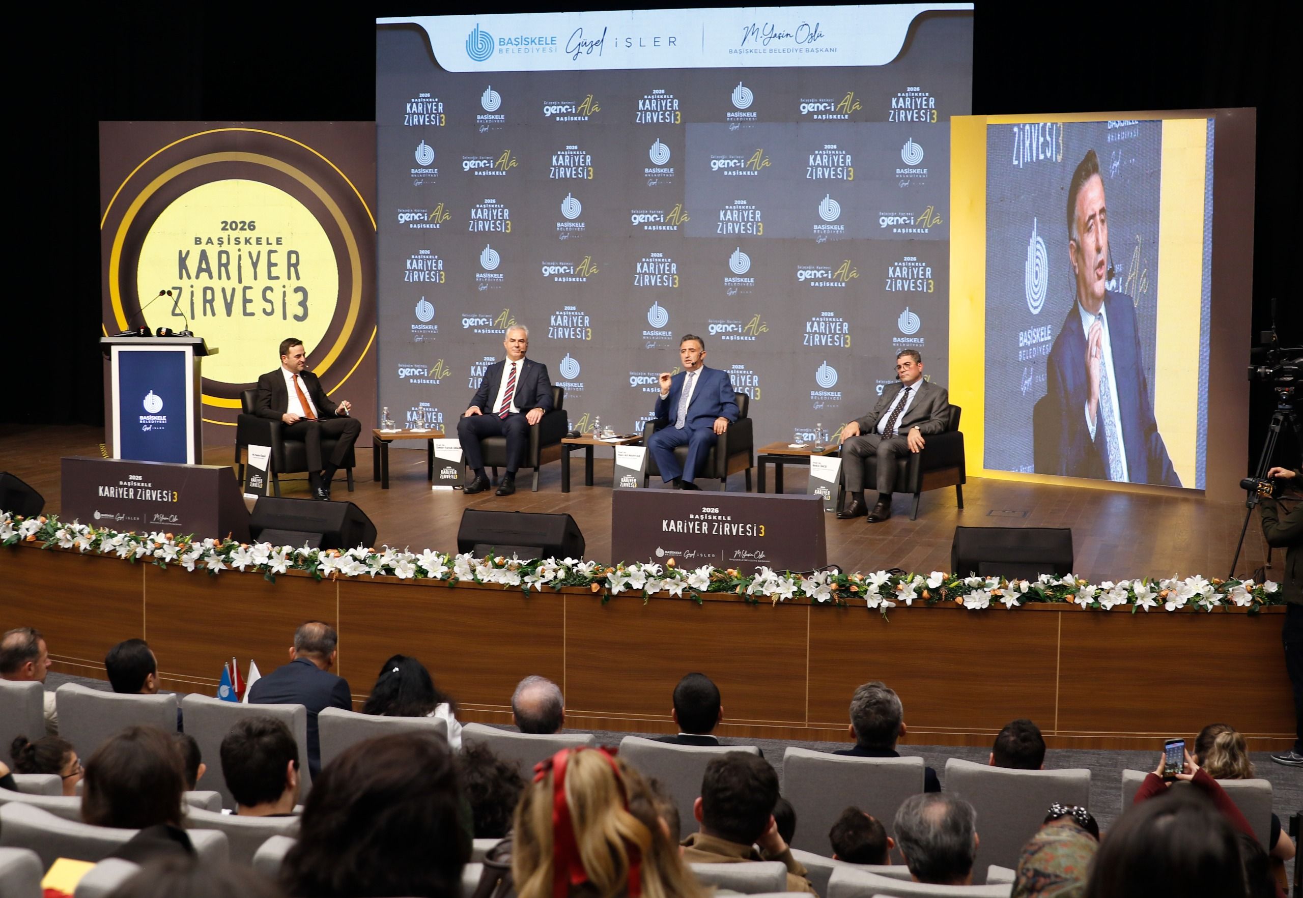gebze-teknik-universitesi-rektoru-haci-ali-mantar-basiskele-kariyer-zirvesi-2