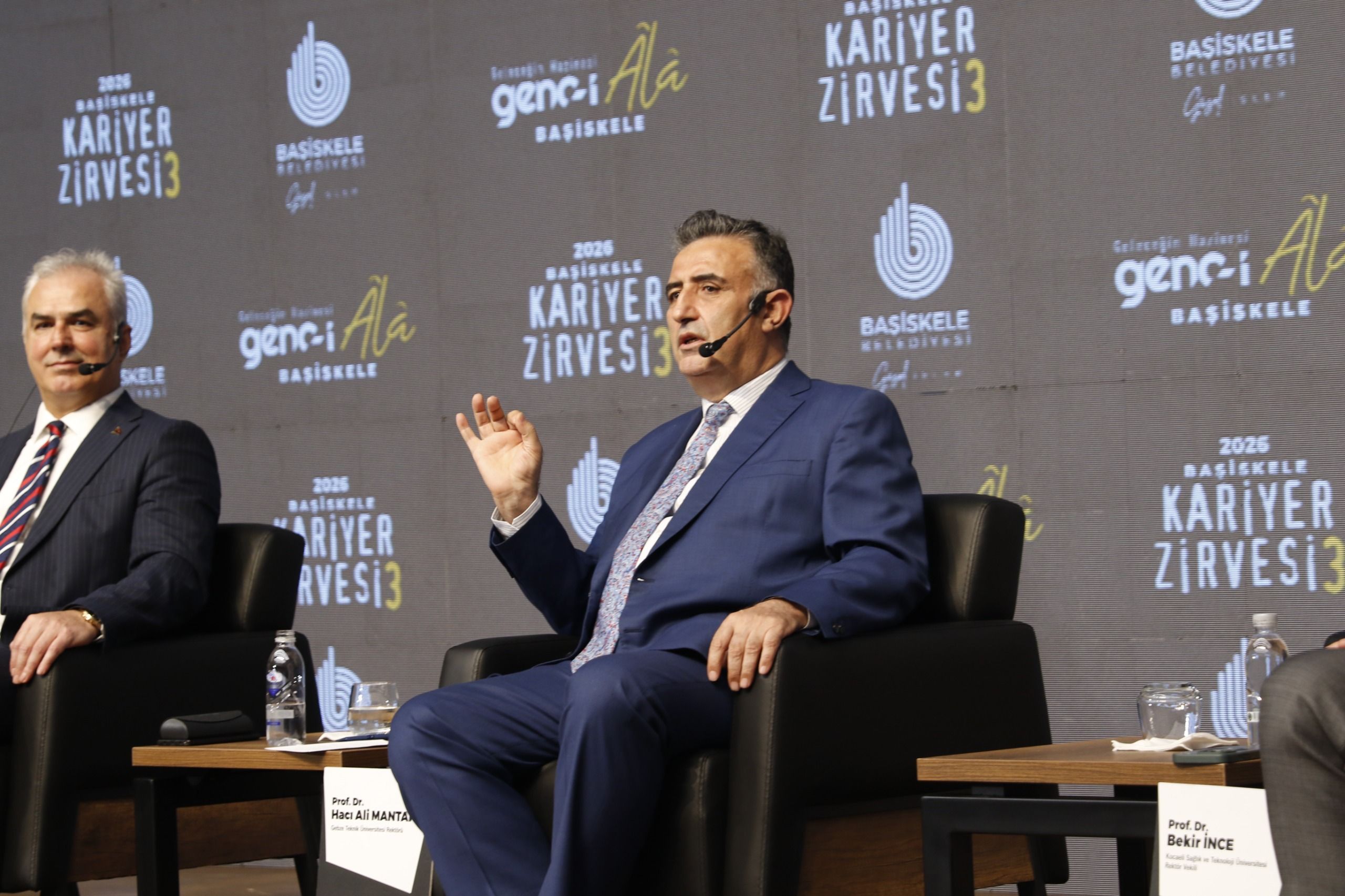 gebze-teknik-universitesi-rektoru-haci-ali-mantar-basiskele-kariyer-zirvesi-1