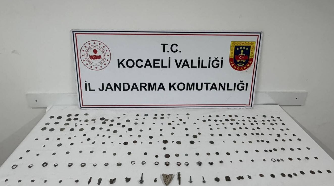 Dilovası'nda Tarihi Eser Operasyonu: 271 Parça Ele Geçirildi