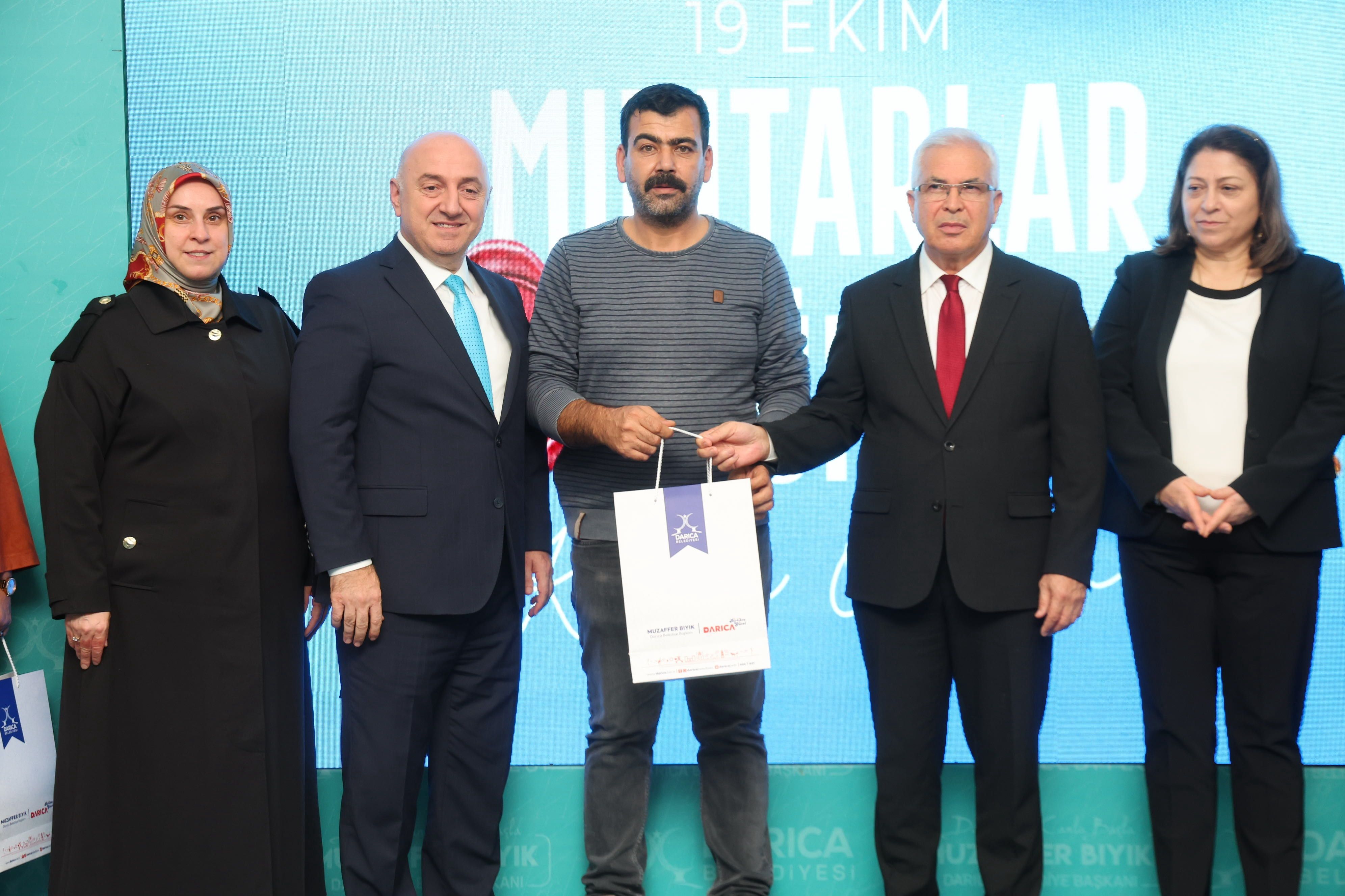 darica-belediyesi-muhtarlar-gunu-yasar-donmez-muzaffer-biyik-3