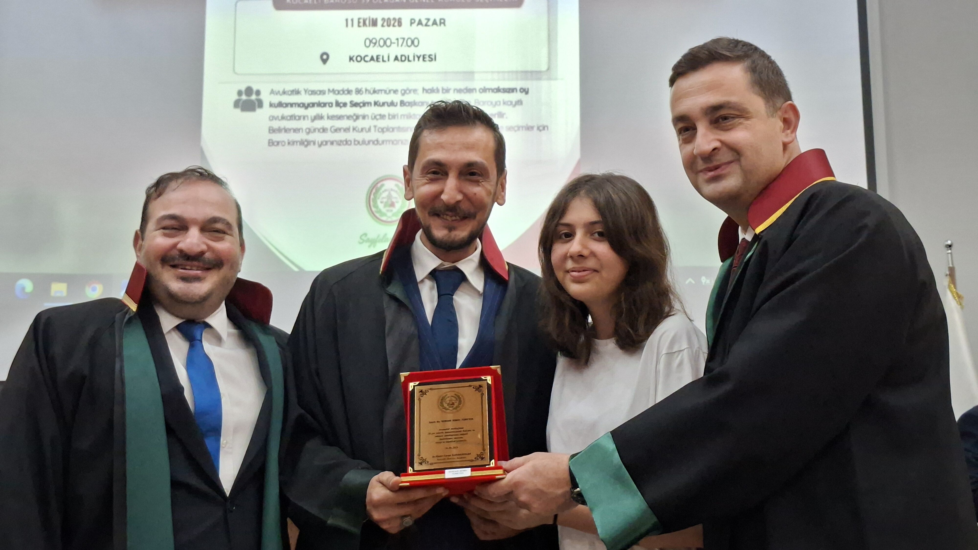 MHP İzmit İlçe Başkanı Semih Türeyen’e 20. Yıl Plaketi