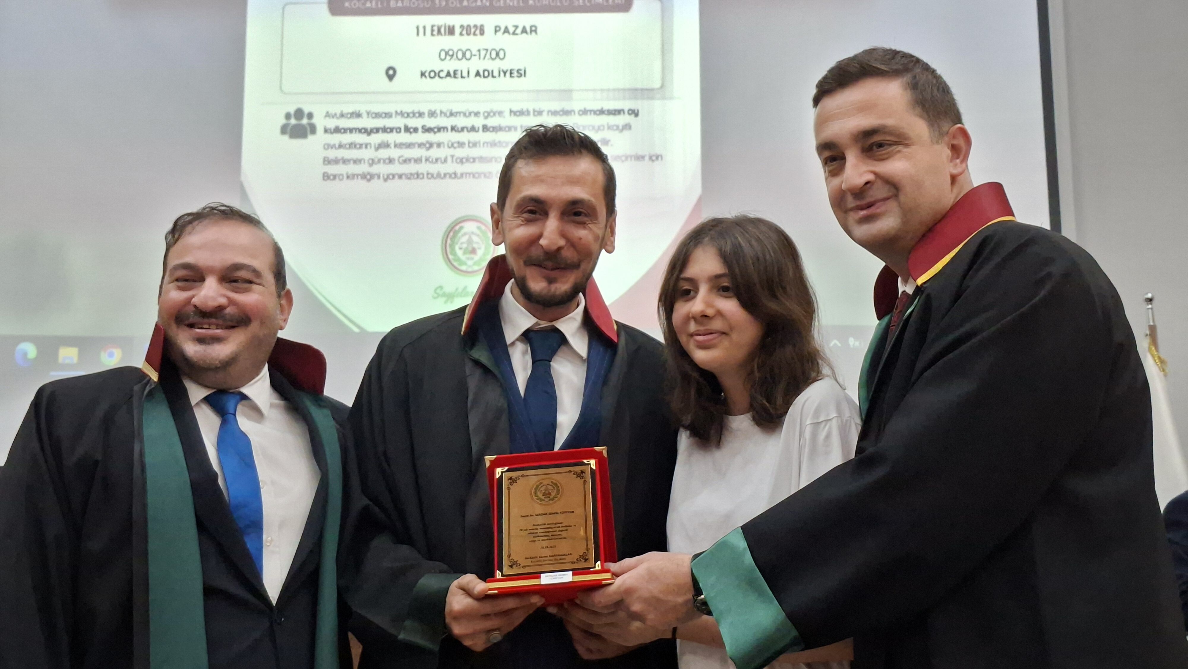 MHP İzmit İlçe Başkanı Semih Türeyen’e 20. Yıl Plaketi-1