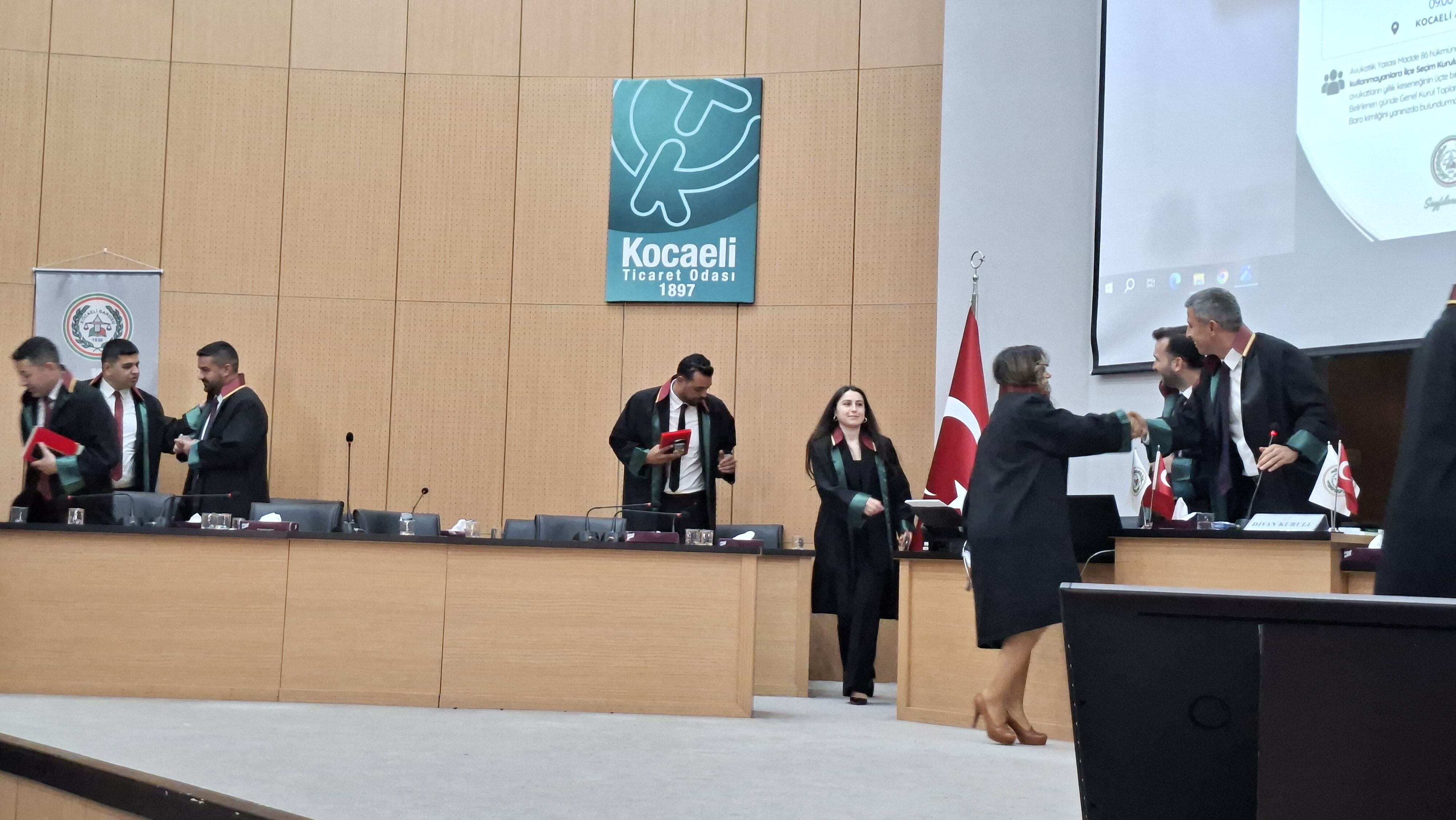 Kocaeli Barosu’nda Yönetim Koltukları Boş Kaldı-1