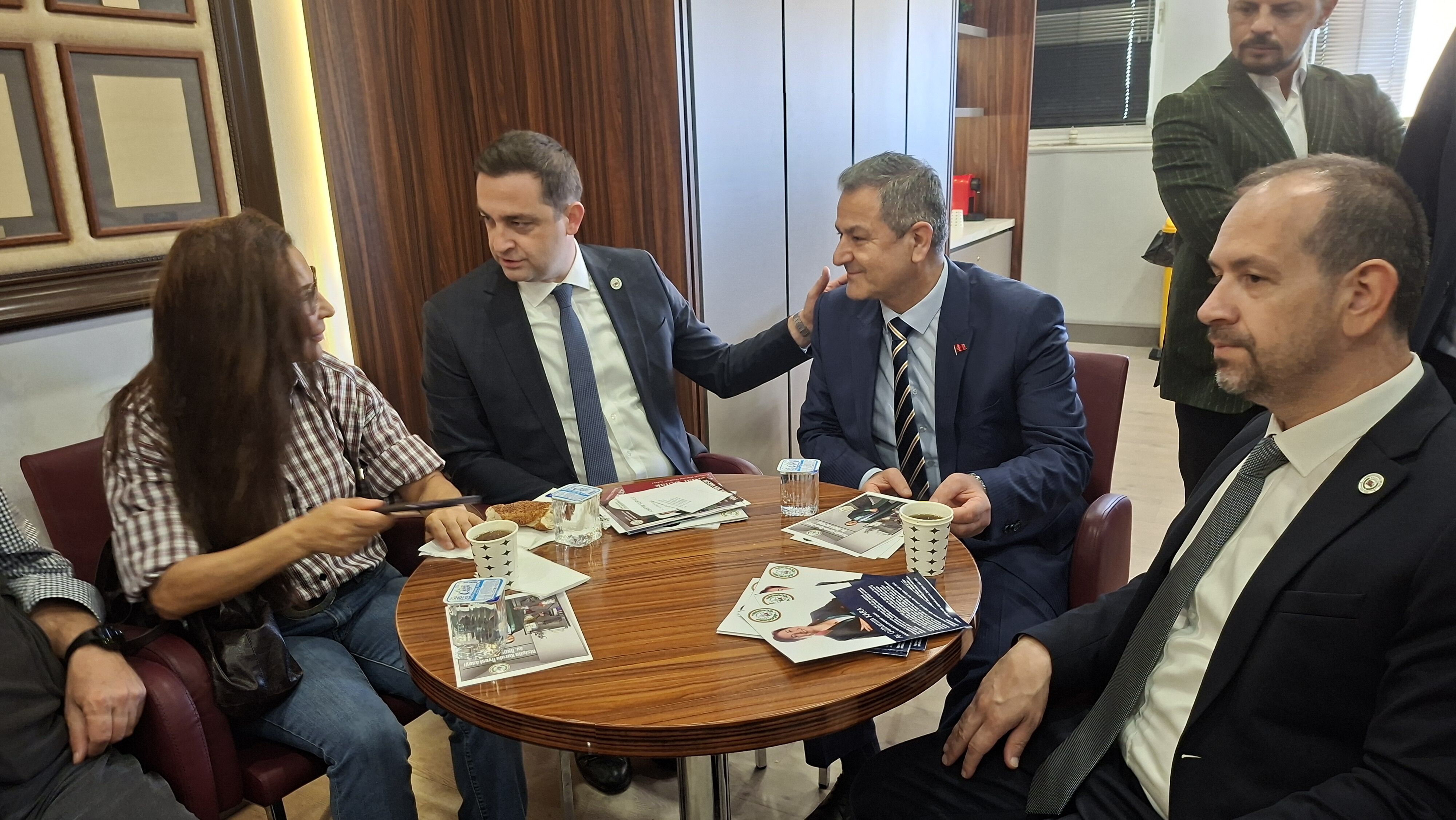 Lütfü Obuz Baro Seçimlerine Geldi! Adaylara Başarılar Diledi-1