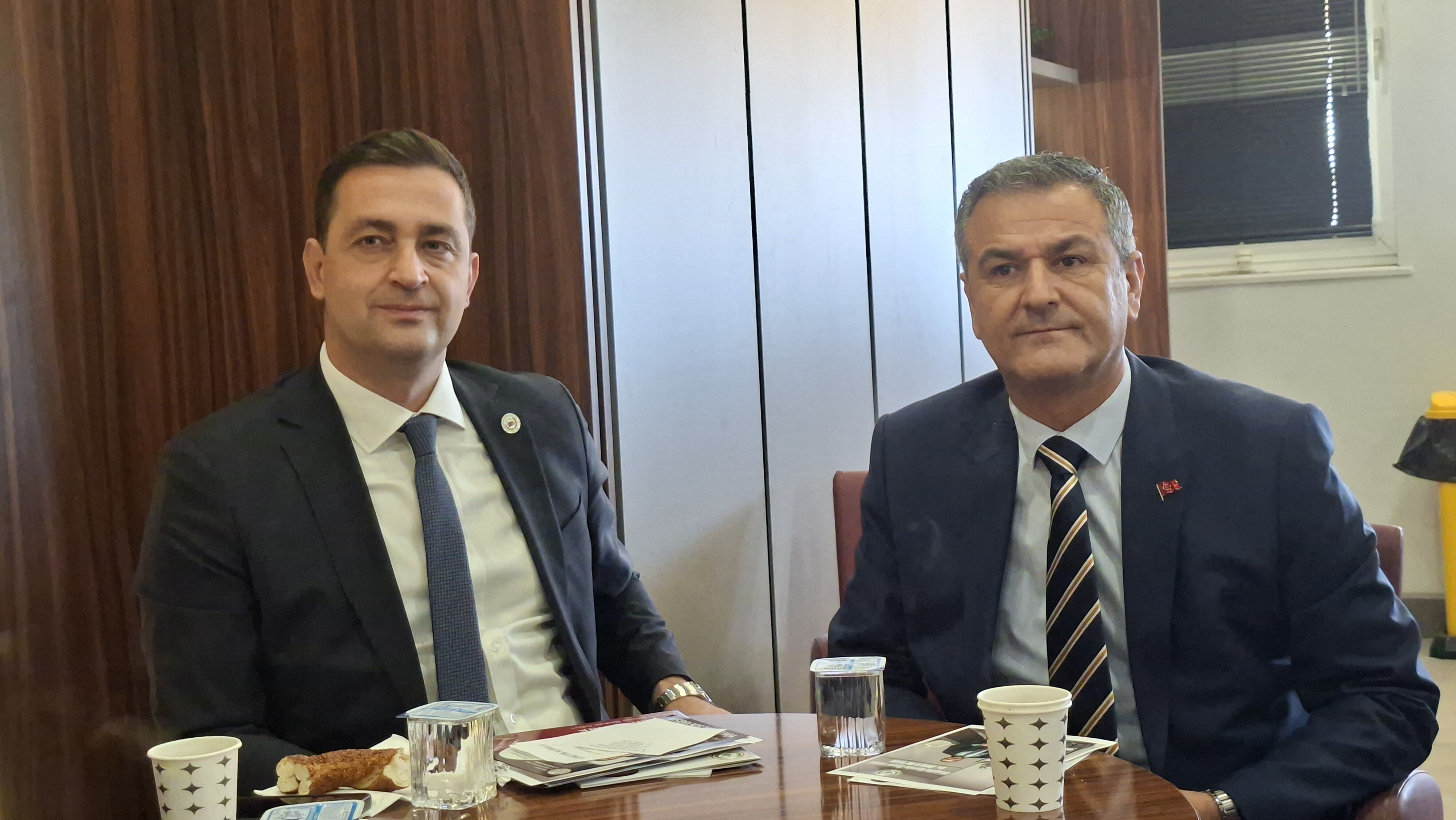 Lütfü Obuz Baro Seçimlerine Geldi! Adaylara Başarılar Diledi-2