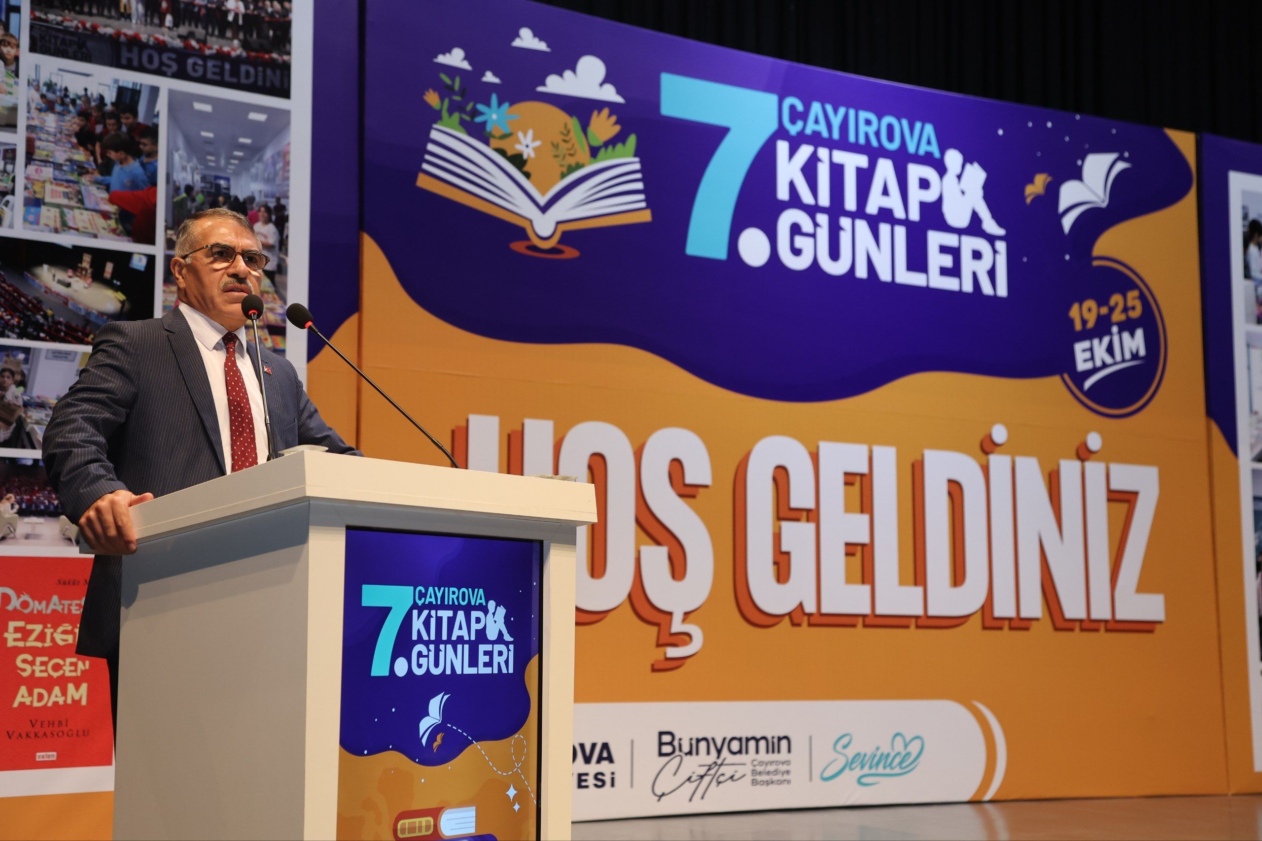 cayirova-prof-dr-necmettin-erbakan-kultur-merkezi-kitap-fuari-3