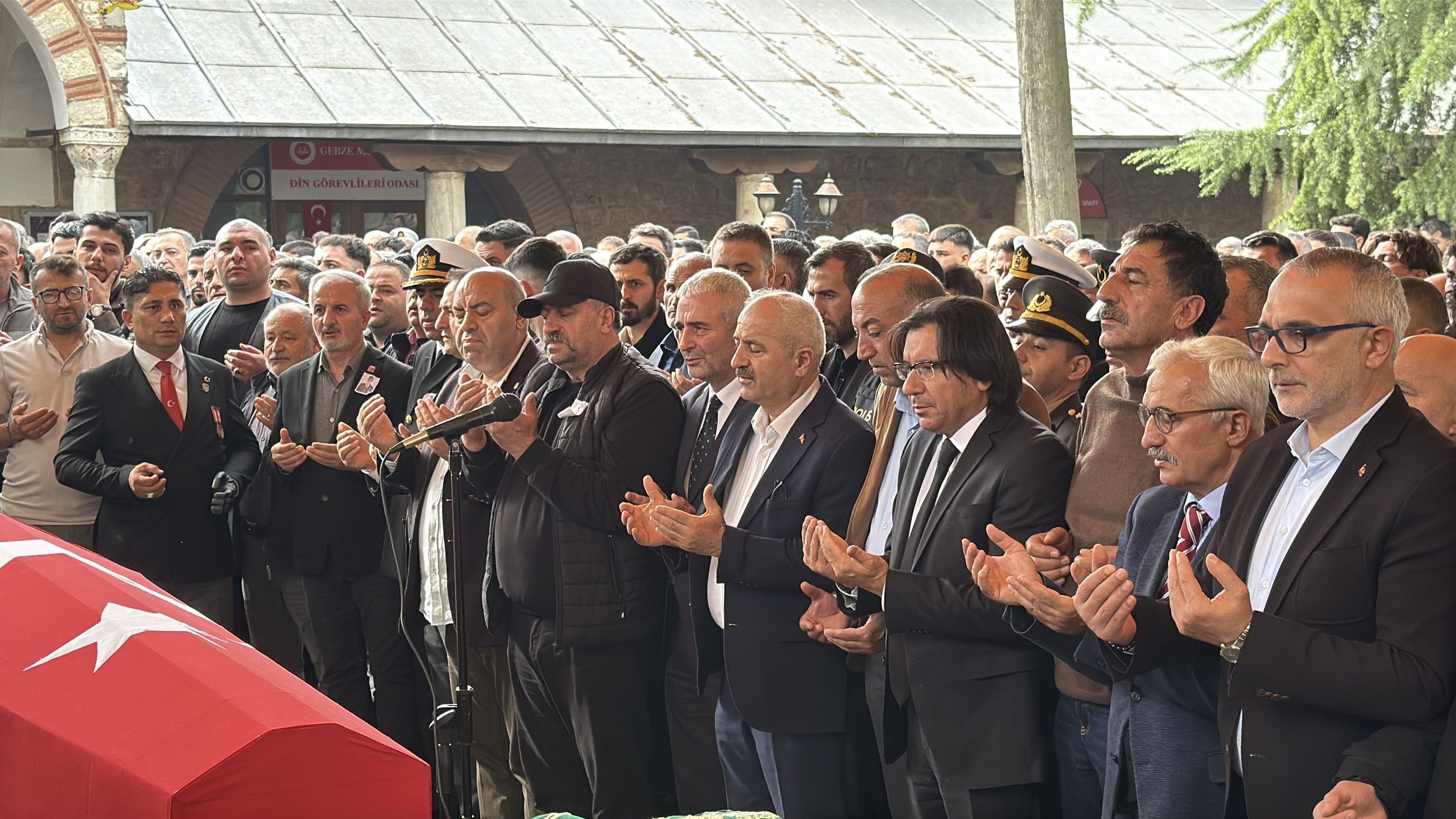 gebze-uzman-cavus-oguzcan-alma-askeri-toren-cenaze-4