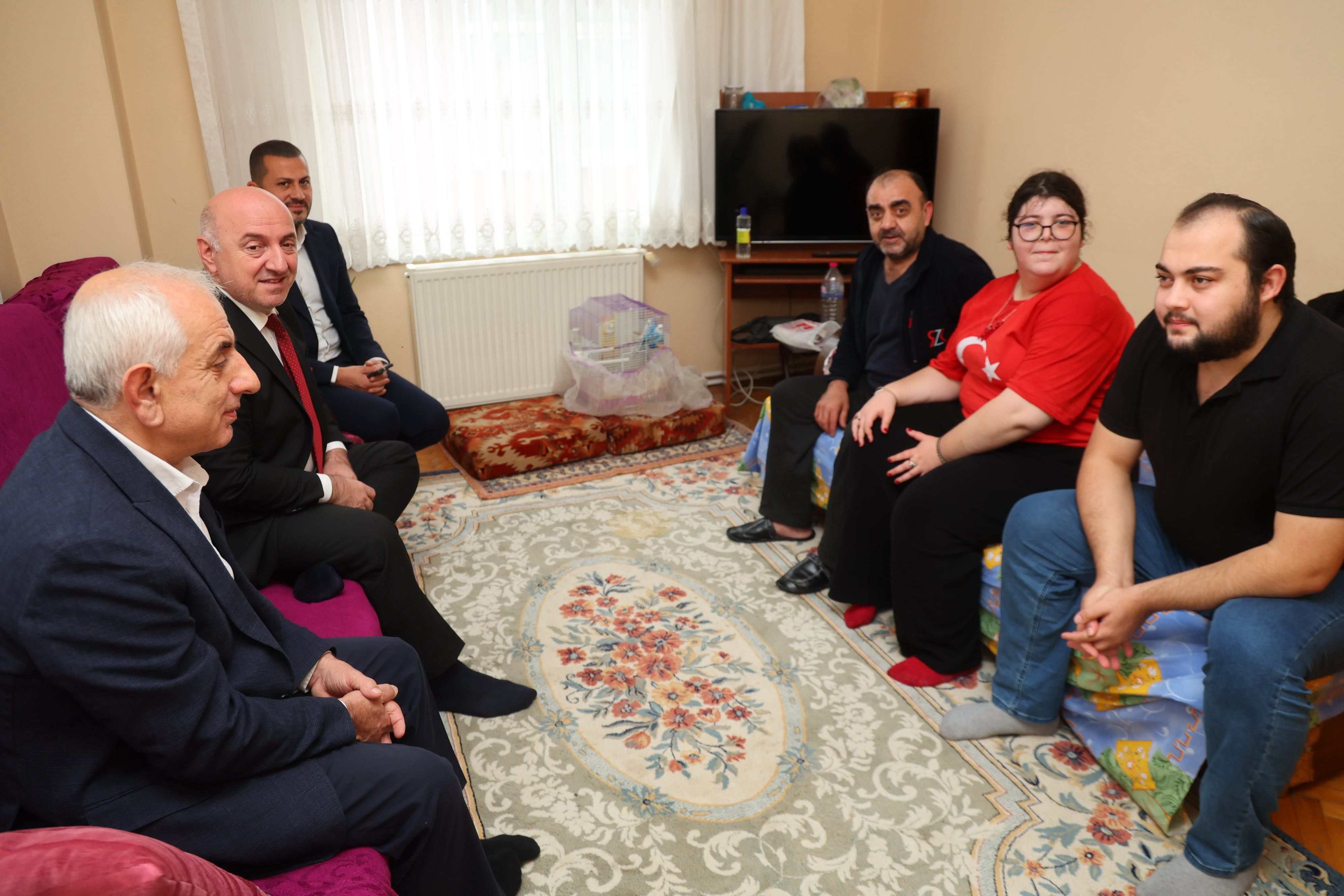 darica-belediye-baskani-muzaffer-biyik-koksal-sakar-gonul-ziyaretleri-mevlit-hasta-ziyareti-2