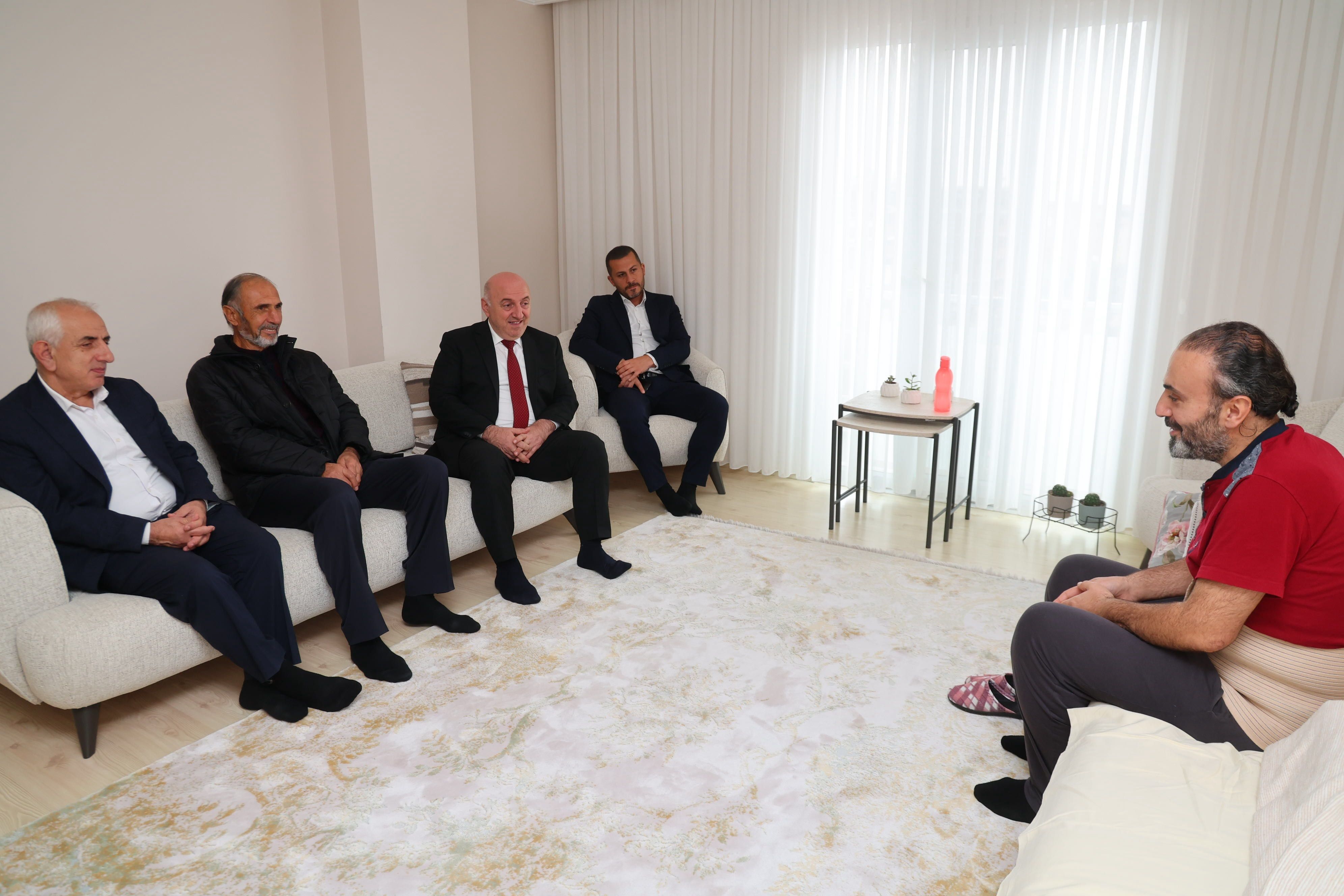 darica-belediye-baskani-muzaffer-biyik-koksal-sakar-gonul-ziyaretleri-mevlit-hasta-ziyareti-3