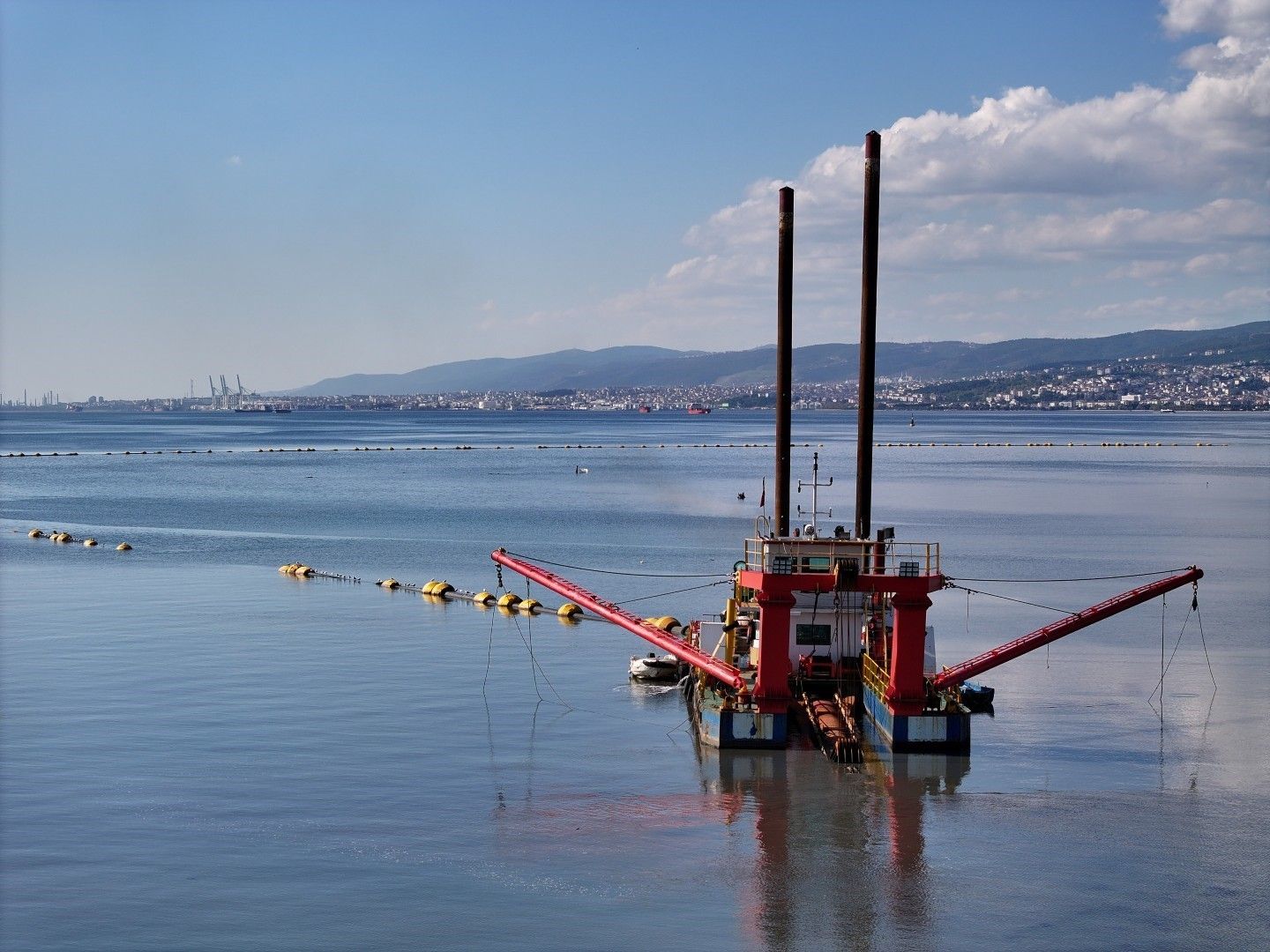 İzmit Körfezi Yeniden Nefes Alıyor: Deniz Tabanından 2,4 Milyon Metreküplük Dev Çamur!