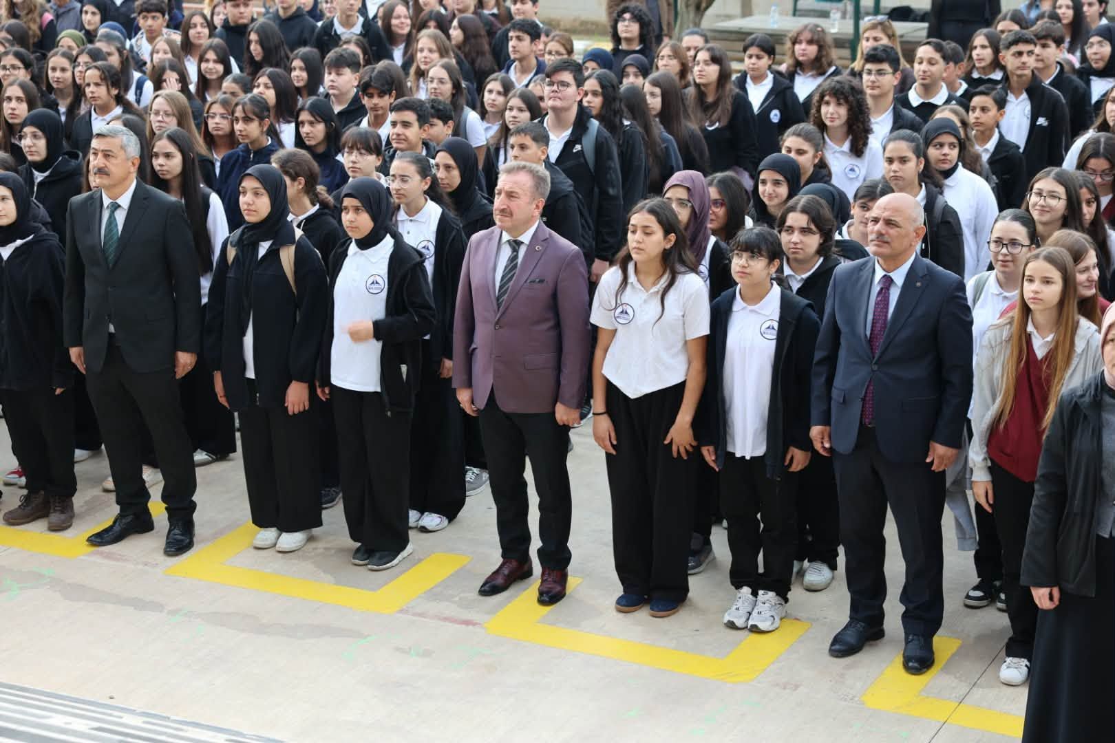korfez-baskan-sogut-camlitepe-lisesi-bayrak-toreni-3