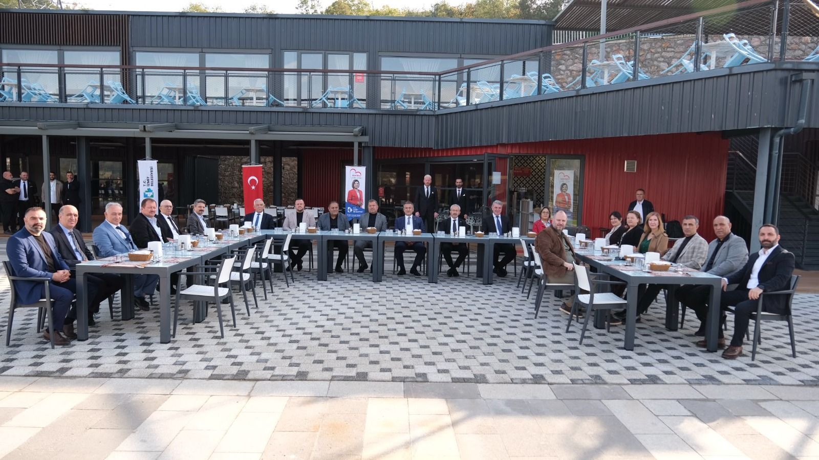 Başkanvekili Lütfü Obuz, Vatandaşları Bıçkıdere’nin Eşsiz Manzarasına Davet Etti (5)