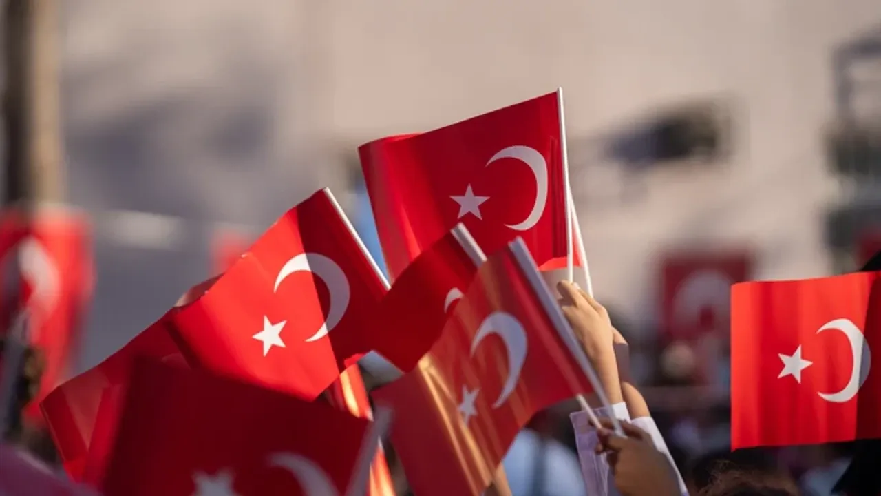 28-29 Ekim Tatil Takvimi Belli Oldu! Hastaneler, Bankalar, PTT ve Noterler Çalışıyor Mu?