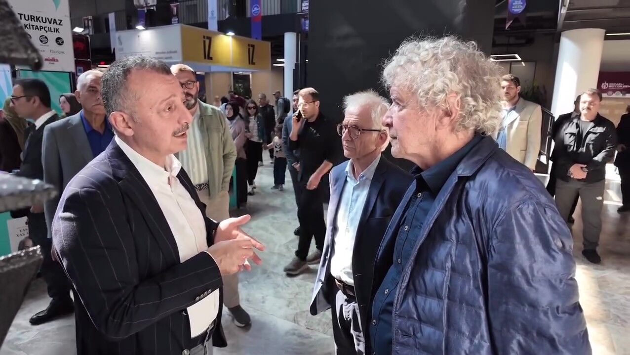 TAHİR BÜYÜKAKIN’INDAN YABANCI DİL DERSİ
