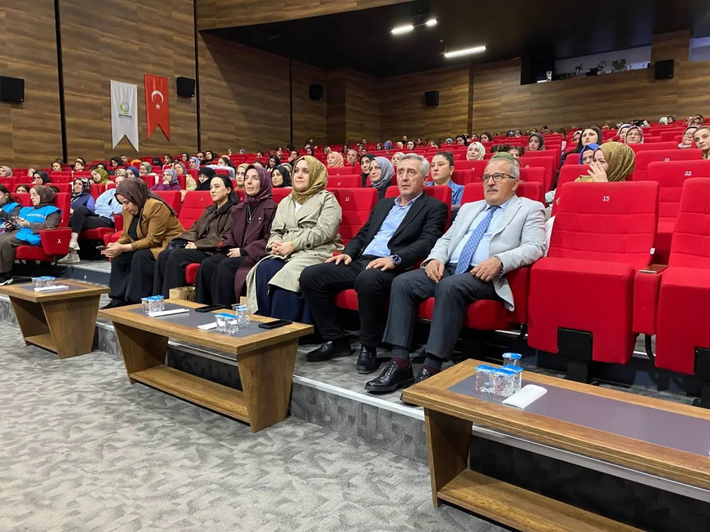 cayirova-7-kitap-gunleri-vehbi-vakkasoglu-soylesisi-1