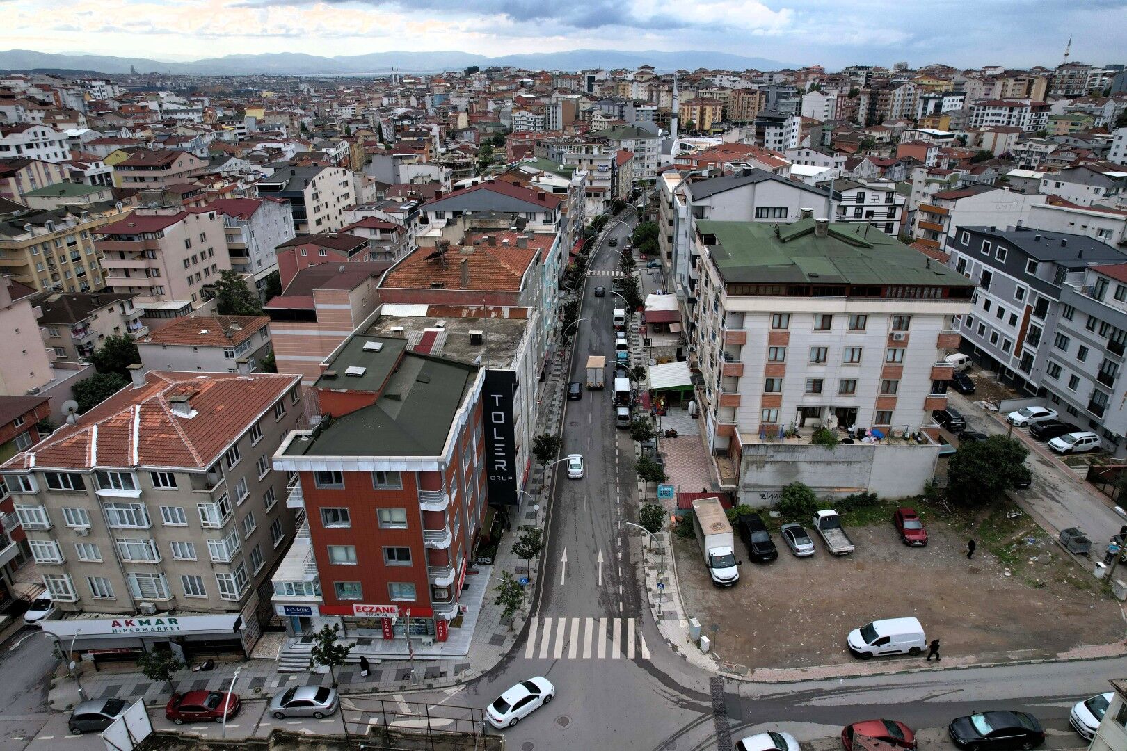 cayirova-adnan-kahveci-caddesi-asfalt-yenileme-1