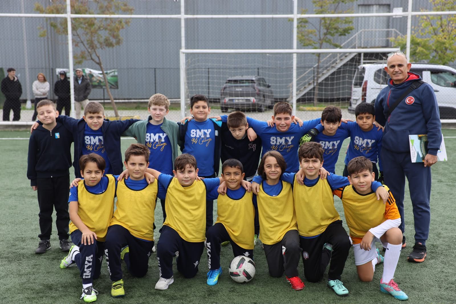 korfez-cumhuriyet-bayrami-ilkokullar-arasi-futbol-turnuvasi-3