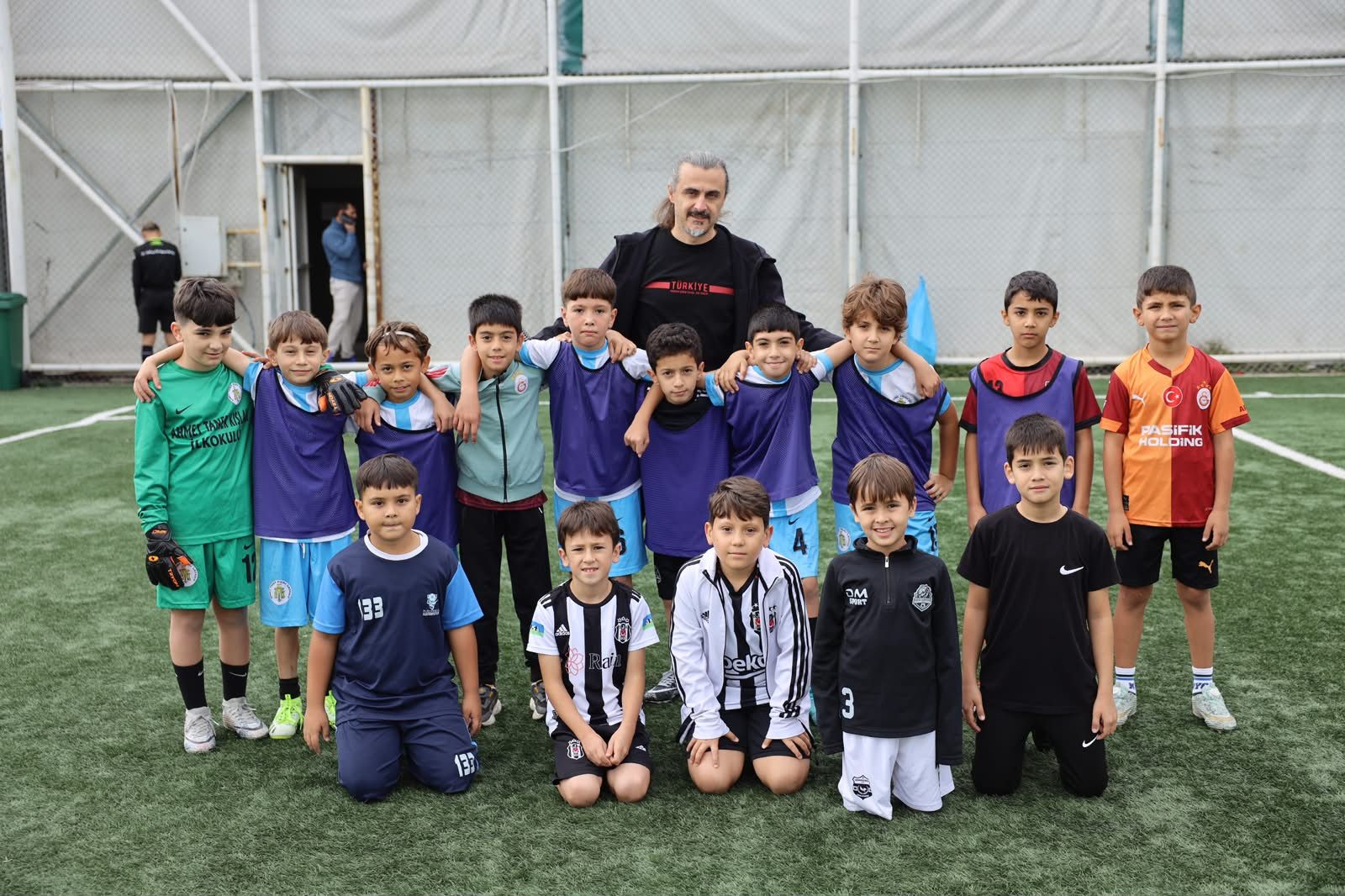 korfez-cumhuriyet-bayrami-ilkokullar-arasi-futbol-turnuvasi-5