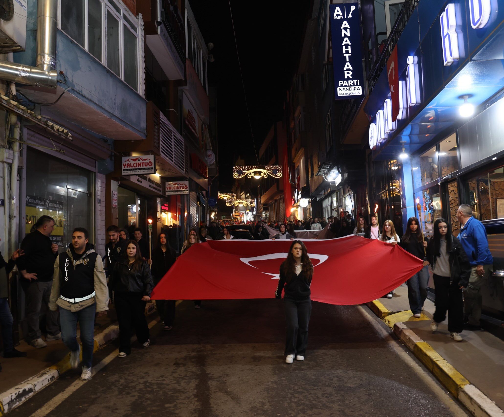 kandira-belediye-baskani-erol-olmez-29-ekim-cumhuriyet-bayrami-103-yil-yuruyusu-kortej-6