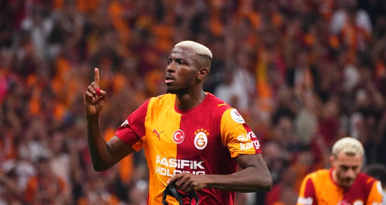 Victor Osimhen'in sahalara dönüş tarihi netleşti: Barcelona maçında oynayacak mı?