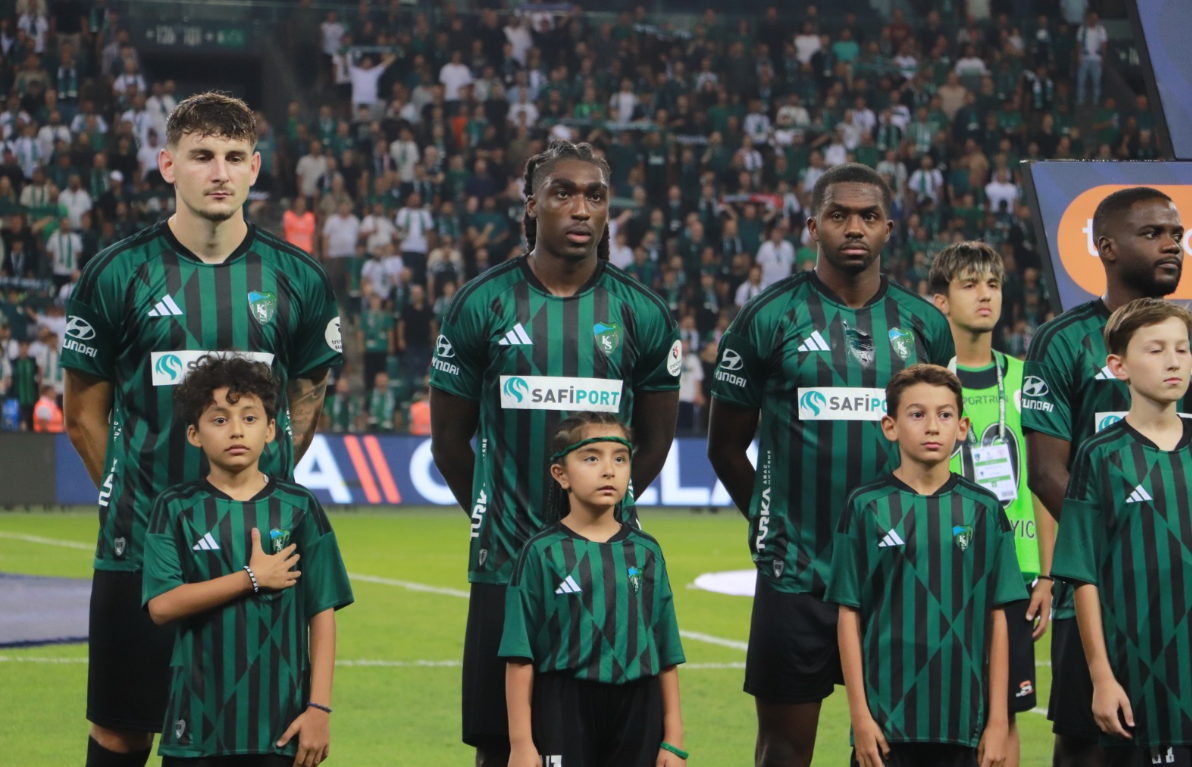 Kocaelispor – Rizespor Maçına Nasıl Gidilir? Otobüs ve Tramvay Saatleri Açıklandı