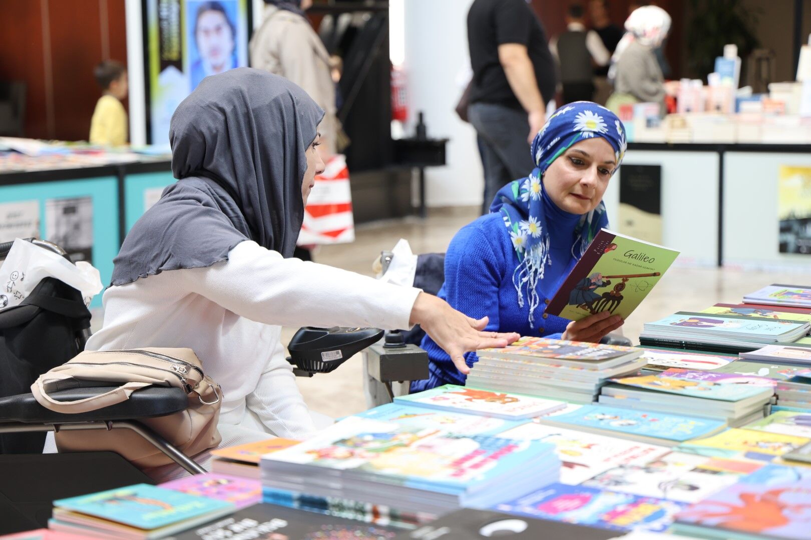 “Engelsiz Taksi” Ile Kitap Fuarı’na Kolay Ulaşım (5)