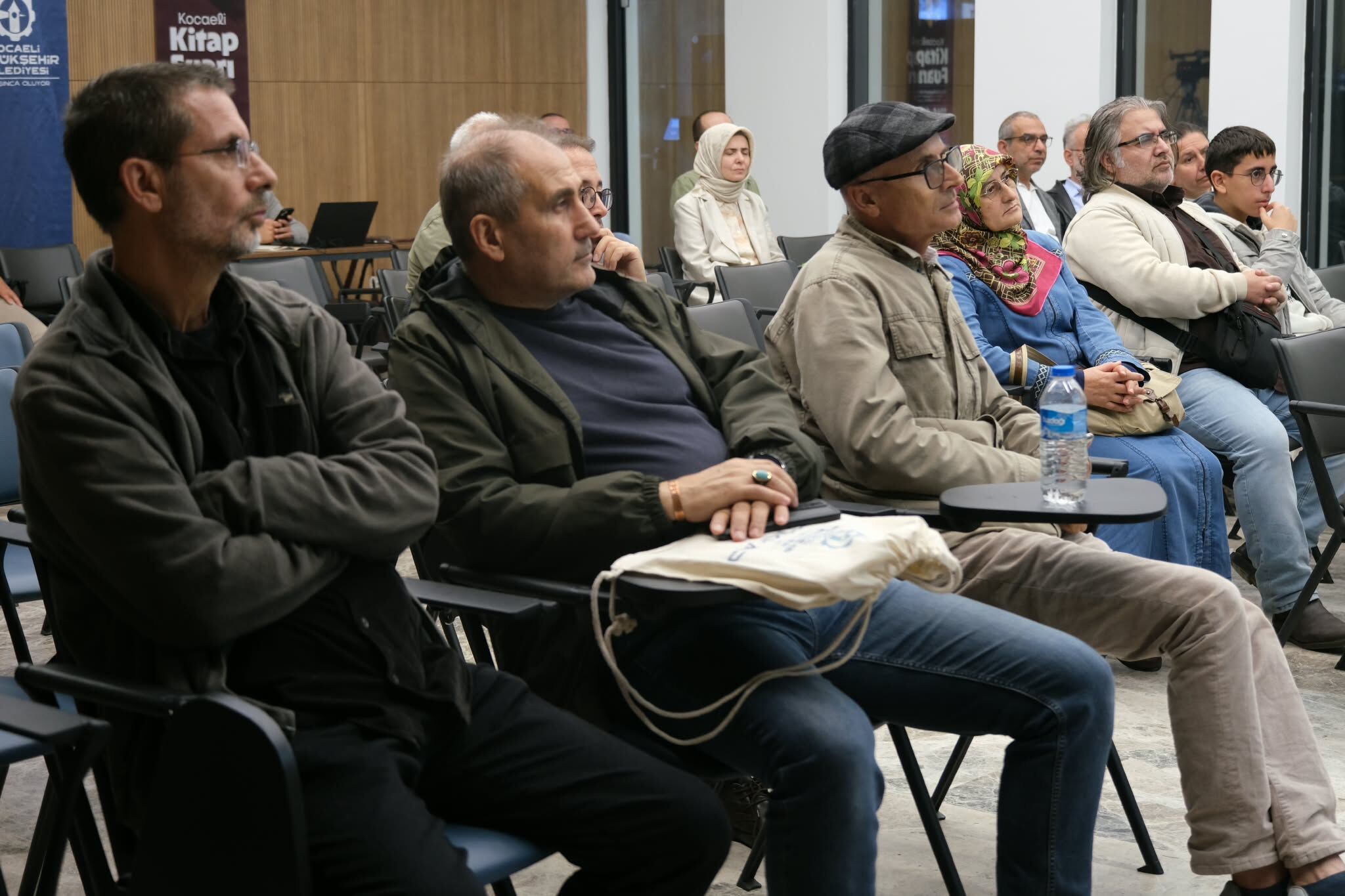 GAZETECİ HAKAN ÇELİK’TEN KOCAELİ KİTAP FUARI’NA ÖVGÜ-2