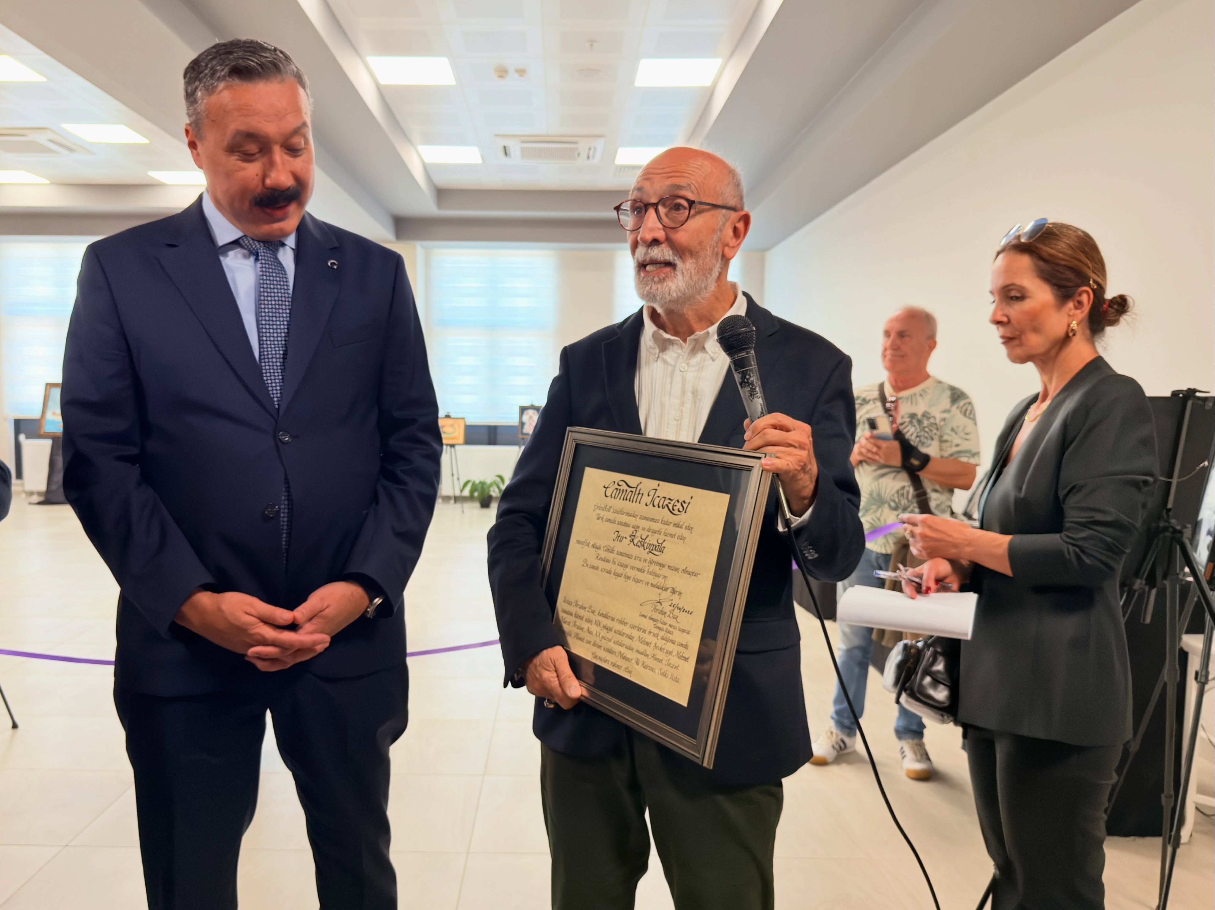 golcuk-kaymakamligi-gonulden-camin-ardina-camalti-icazet-sergisi-ibrahim-boz-itir-isil-keskinpala-3