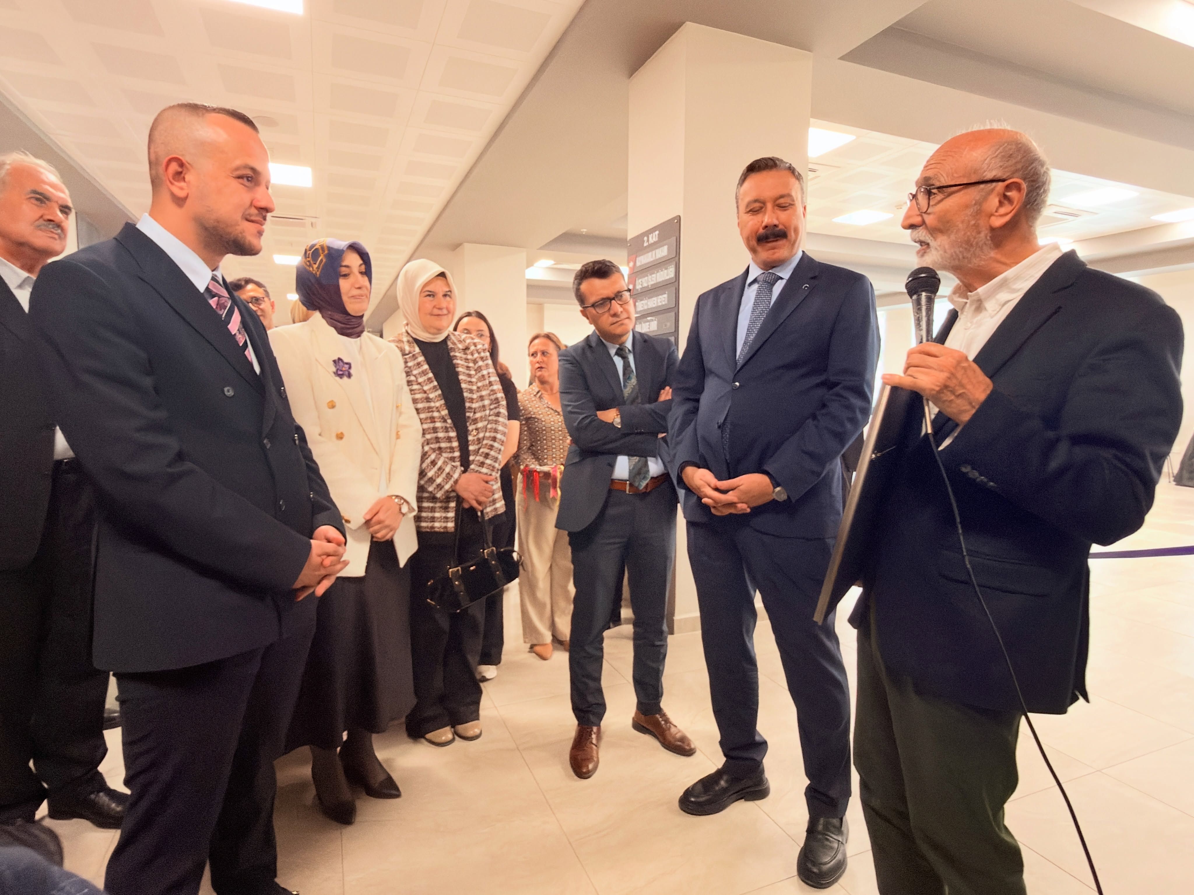 golcuk-kaymakamligi-gonulden-camin-ardina-camalti-icazet-sergisi-ibrahim-boz-itir-isil-keskinpala-5