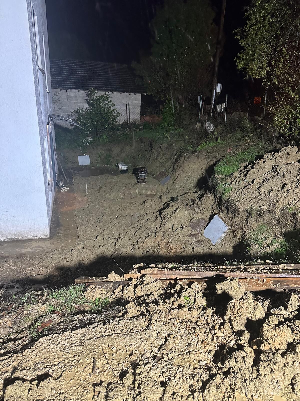 Körfez'de Heyelan ve Sel! Bir Evi Su Bastı-3
