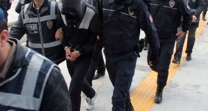 kocaeli-istanbul-6-il-change-oto-operasyonu-klasik-arac-dolandiriciligi-35-gozalti-61-arac-1
