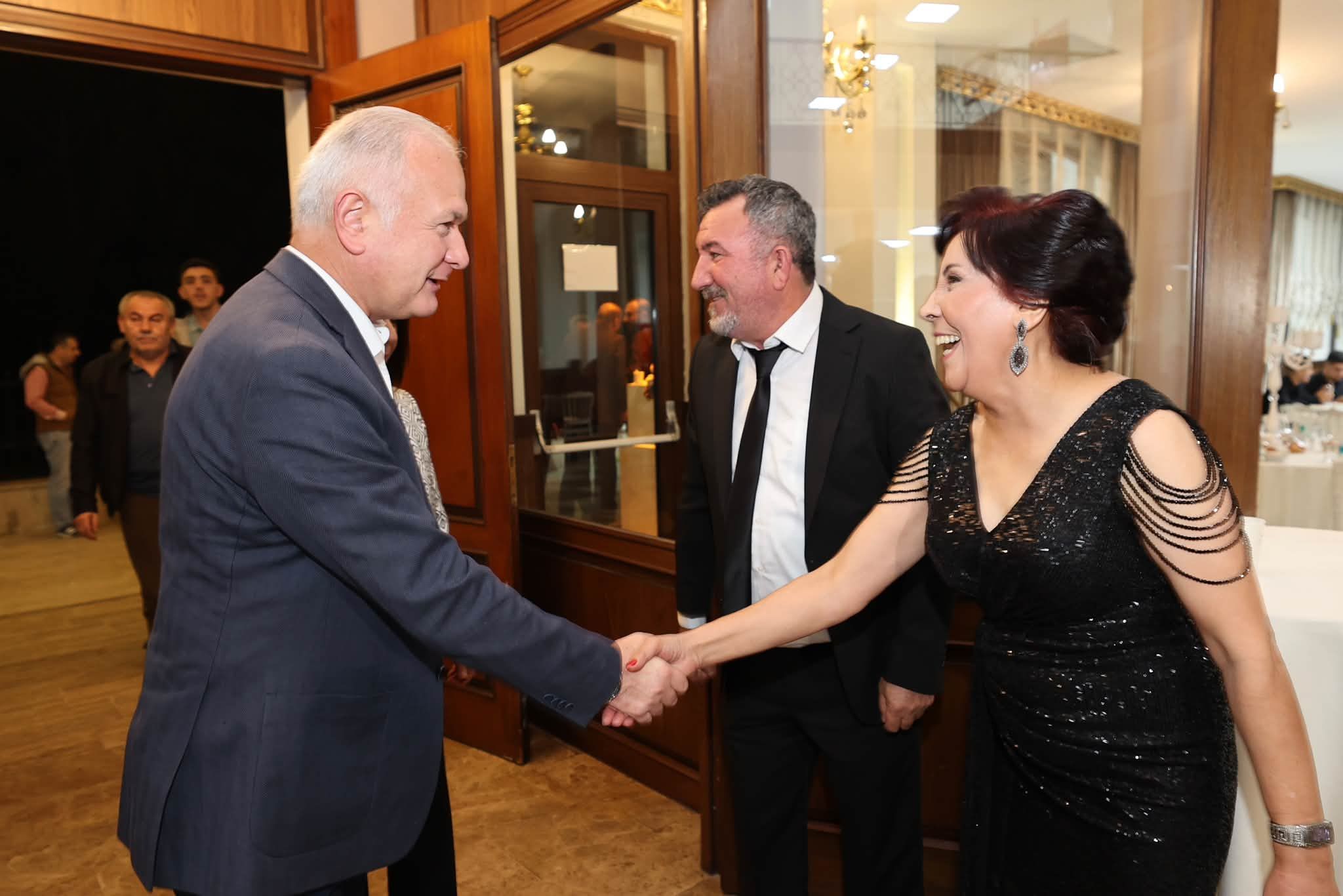 karamursel-belediye-baskani-ahmet-calik-melike-aydin-volkan-gozel-nikah