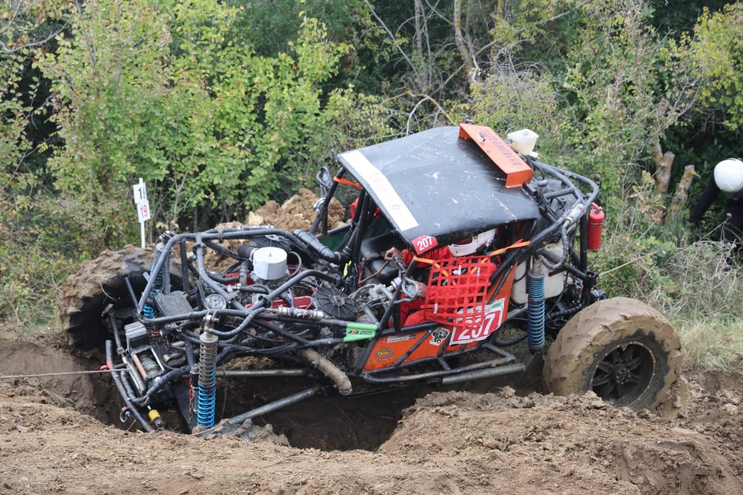 kandira-pembe-kayaliklar-off-road-yarislari-baskan-erol-olmez-1