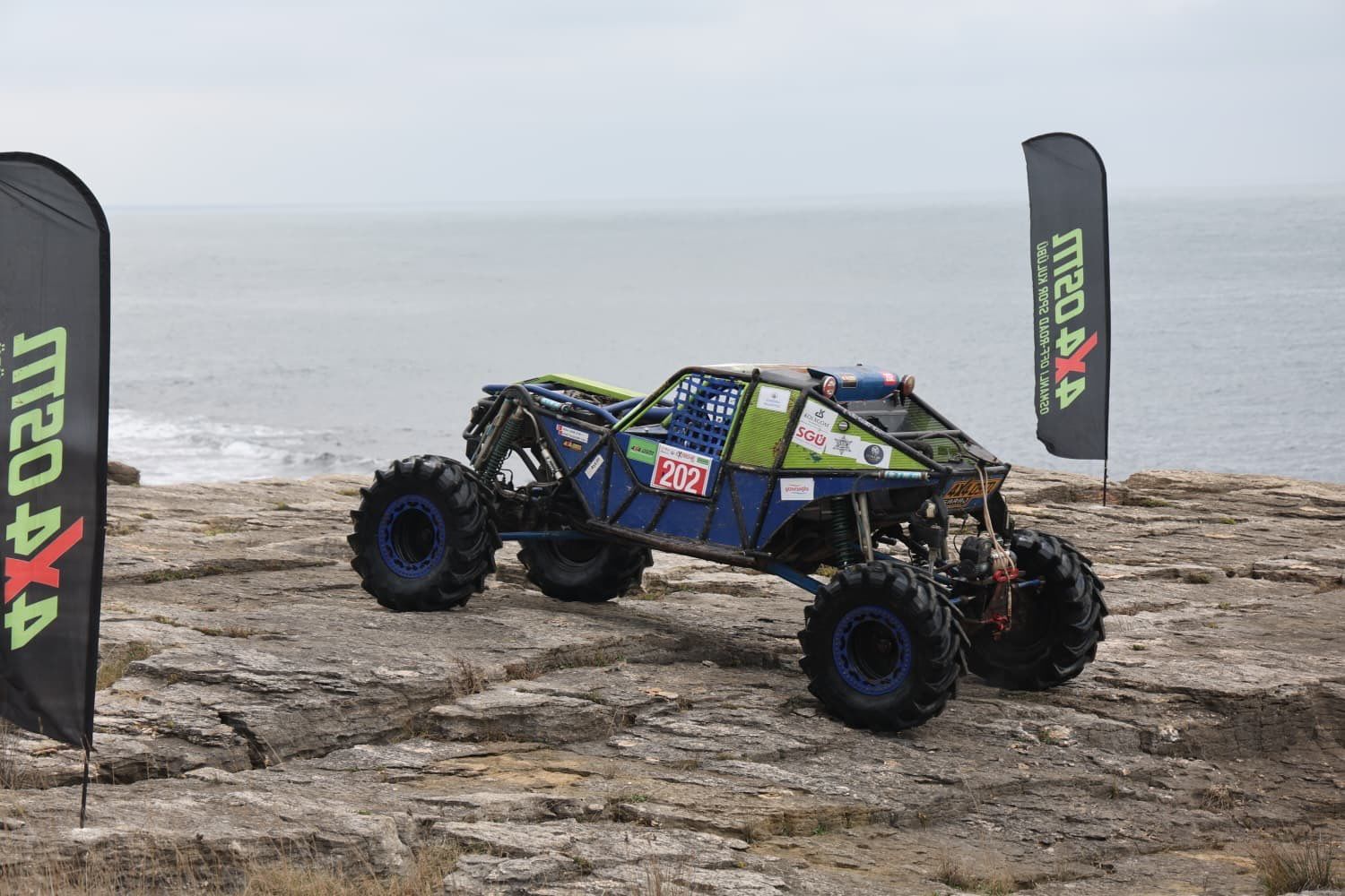 kandira-pembe-kayaliklar-off-road-yarislari-baskan-erol-olmez-5