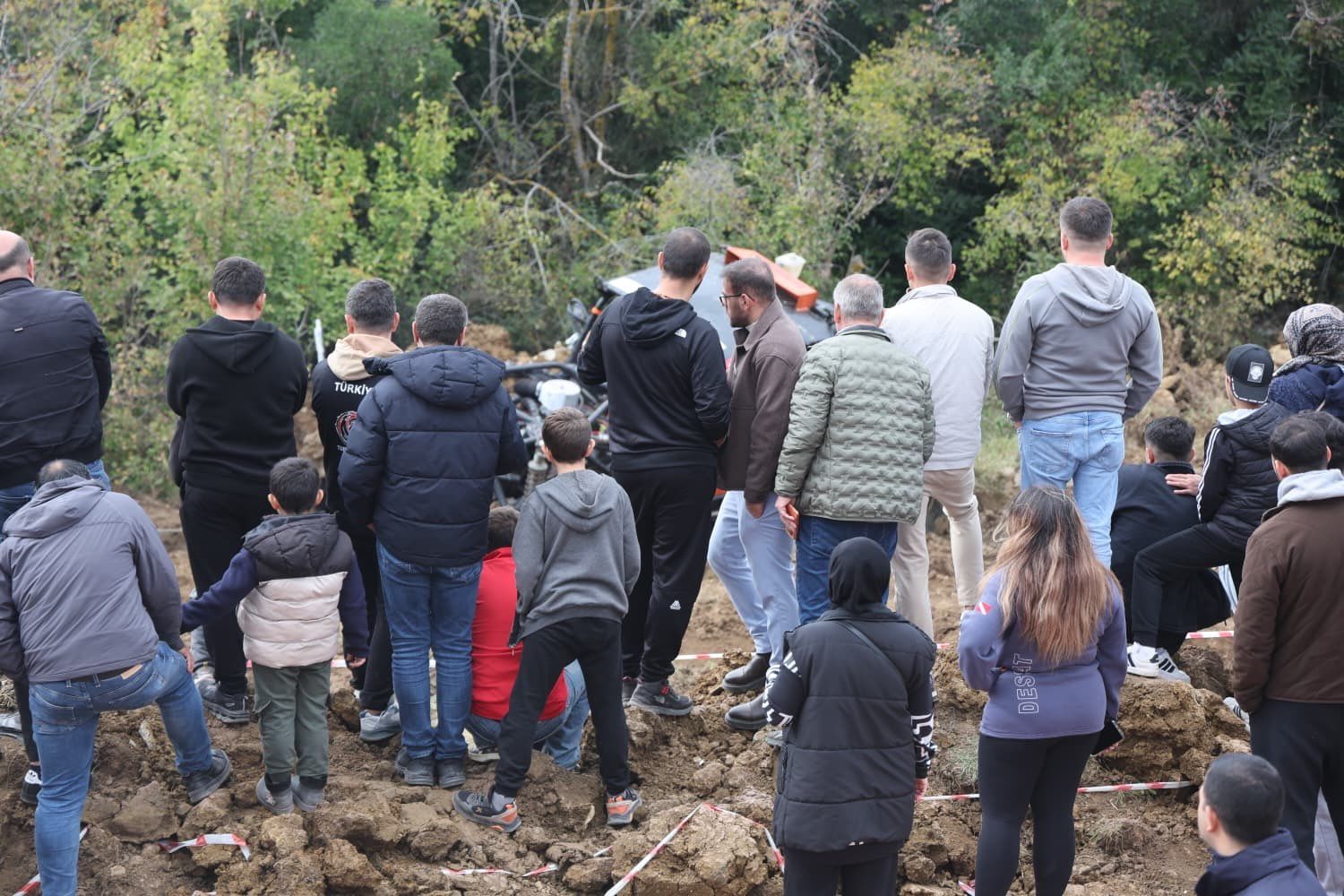 kandira-pembe-kayaliklar-off-road-yarislari-baskan-erol-olmez-2