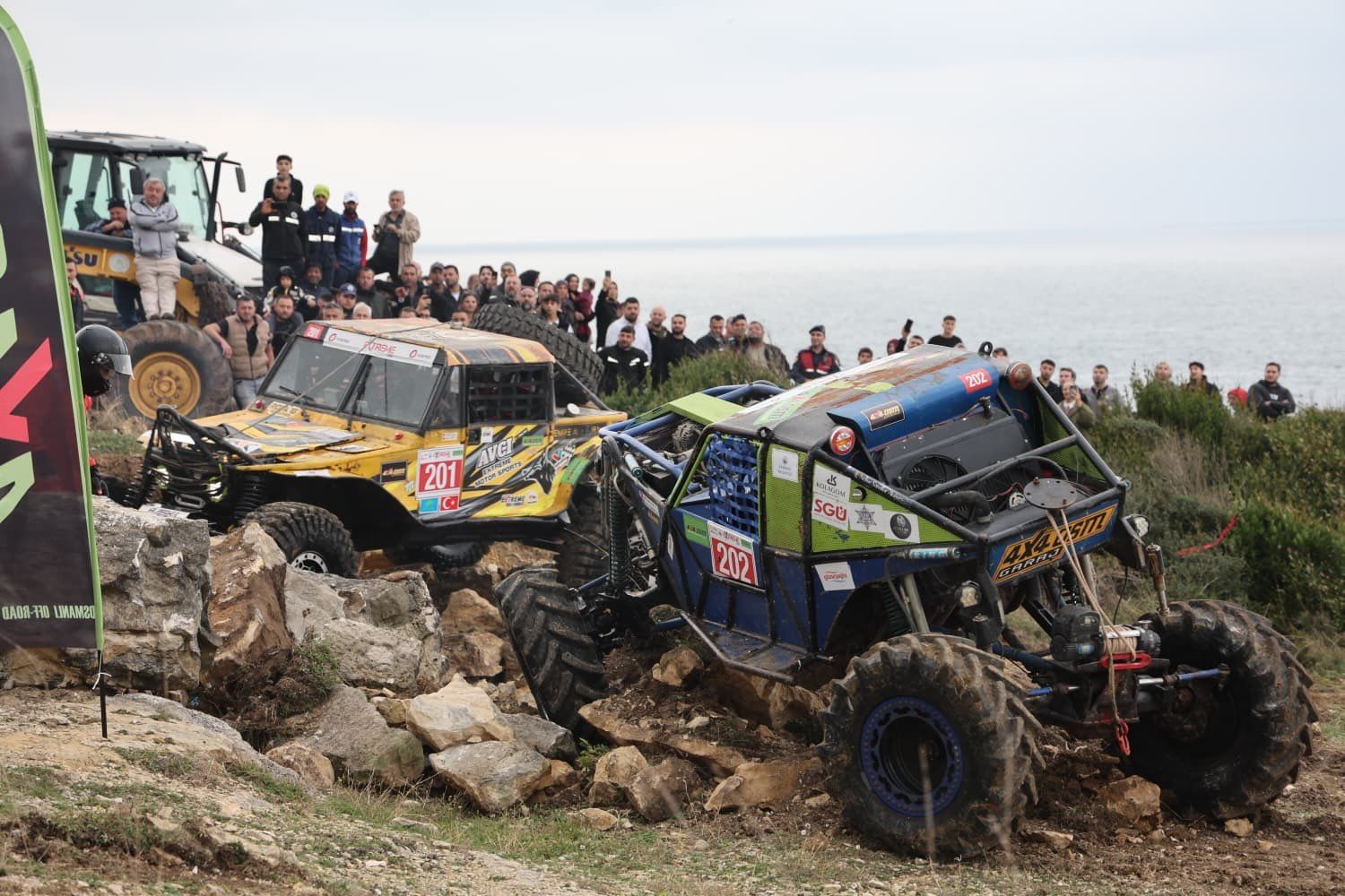 kandira-pembe-kayaliklar-off-road-yarislari-baskan-erol-olmez-4