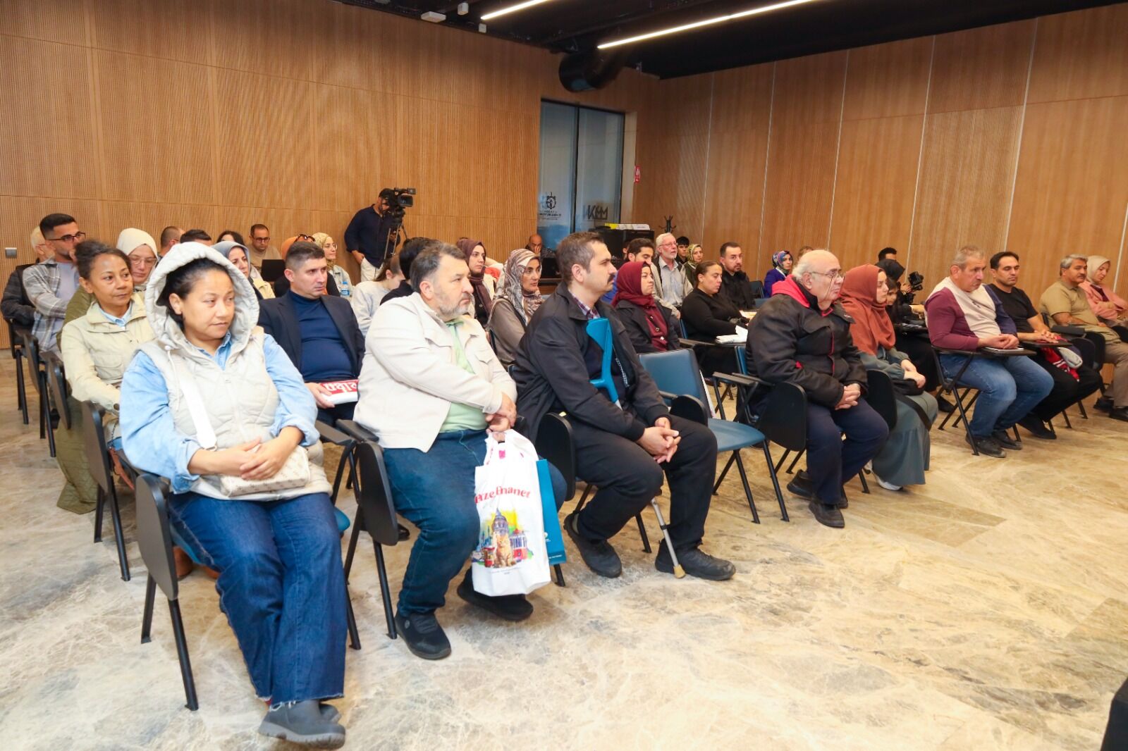 Karaçor Kocaeli Kitap Fuarı’nda Konuştu: “Kalp İnsanı Dönüştüren Cevherdir”-1